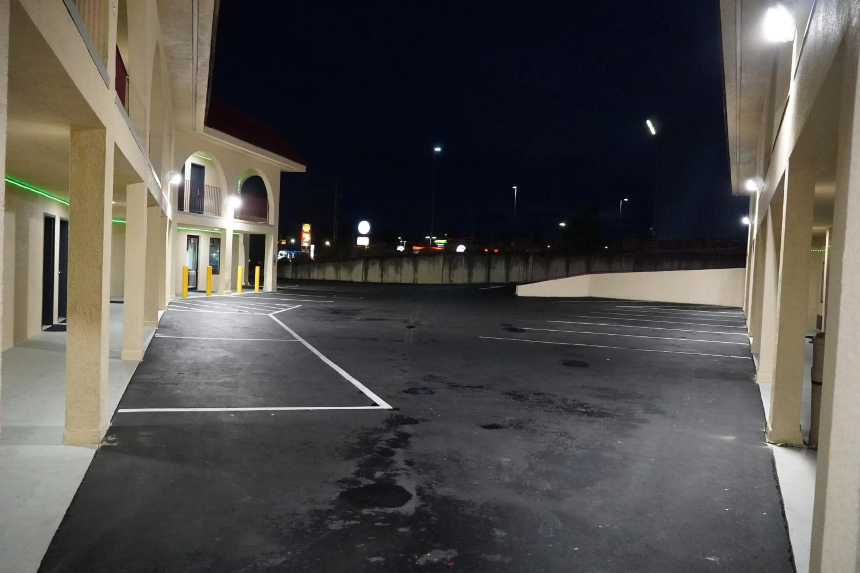 Night in Timberland Inn & Suites