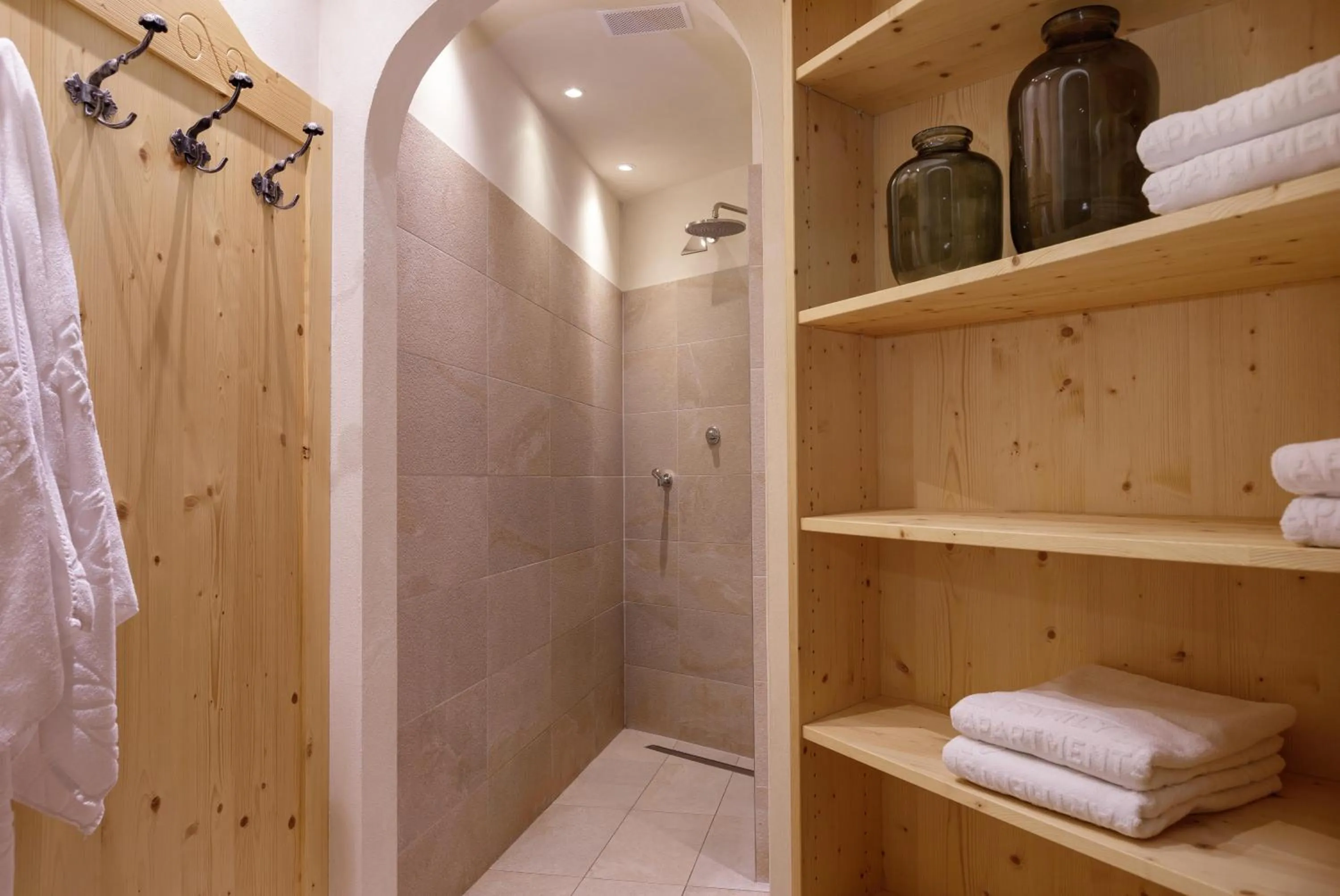 Shower in Chalet Winklwiese