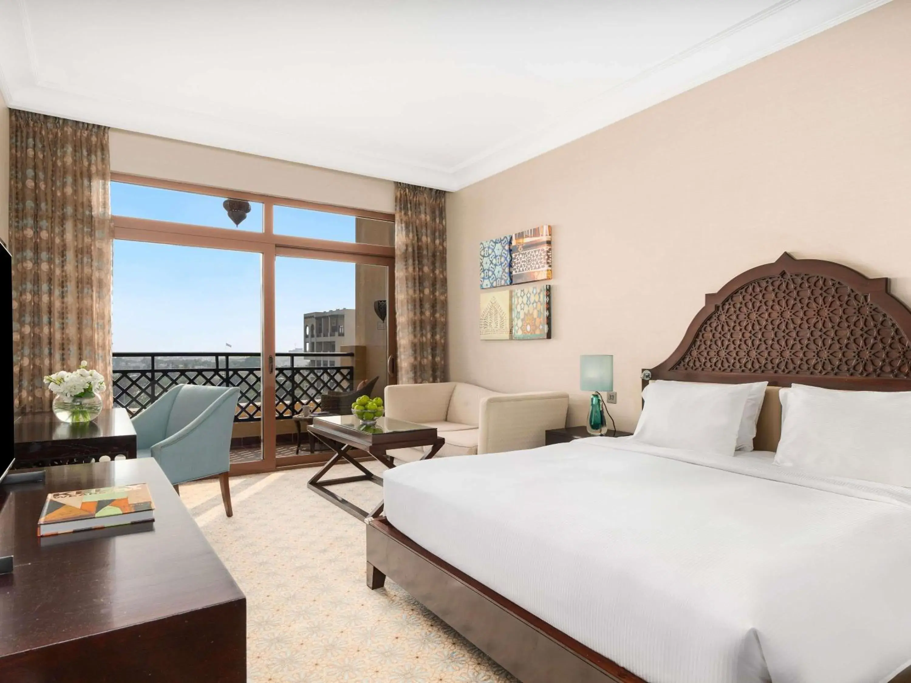 Bedroom, Bed in Rixos Al Mairid Ras Al Khaimah - Ultra All Inclusive Bedroom, Bed in Rixos Al Mairid Ras Al Khaimah - Ultra All Inclusive