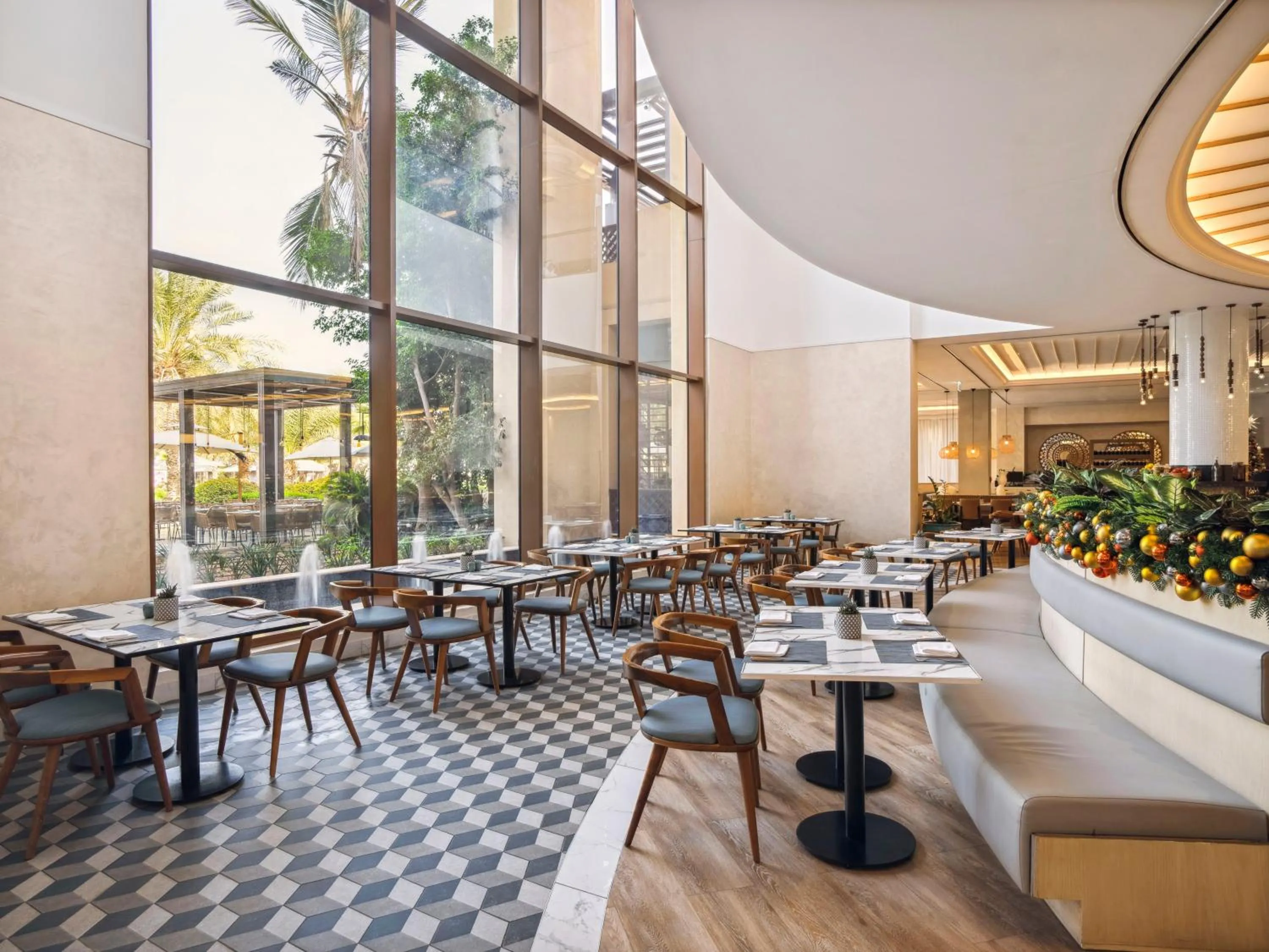 Restaurant/places to eat in Hilton Ras Al Khaimah Beach Resort