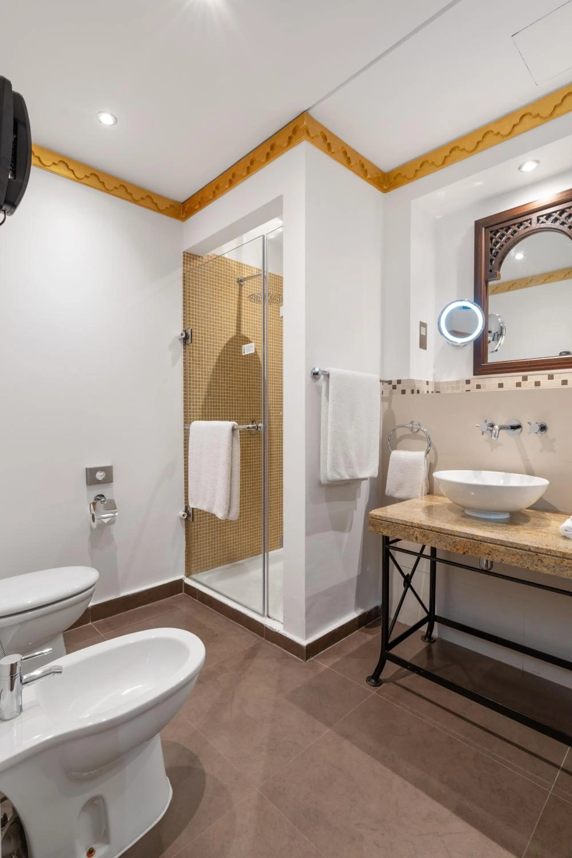 Shower in Hilton Ras Al Khaimah Beach Resort