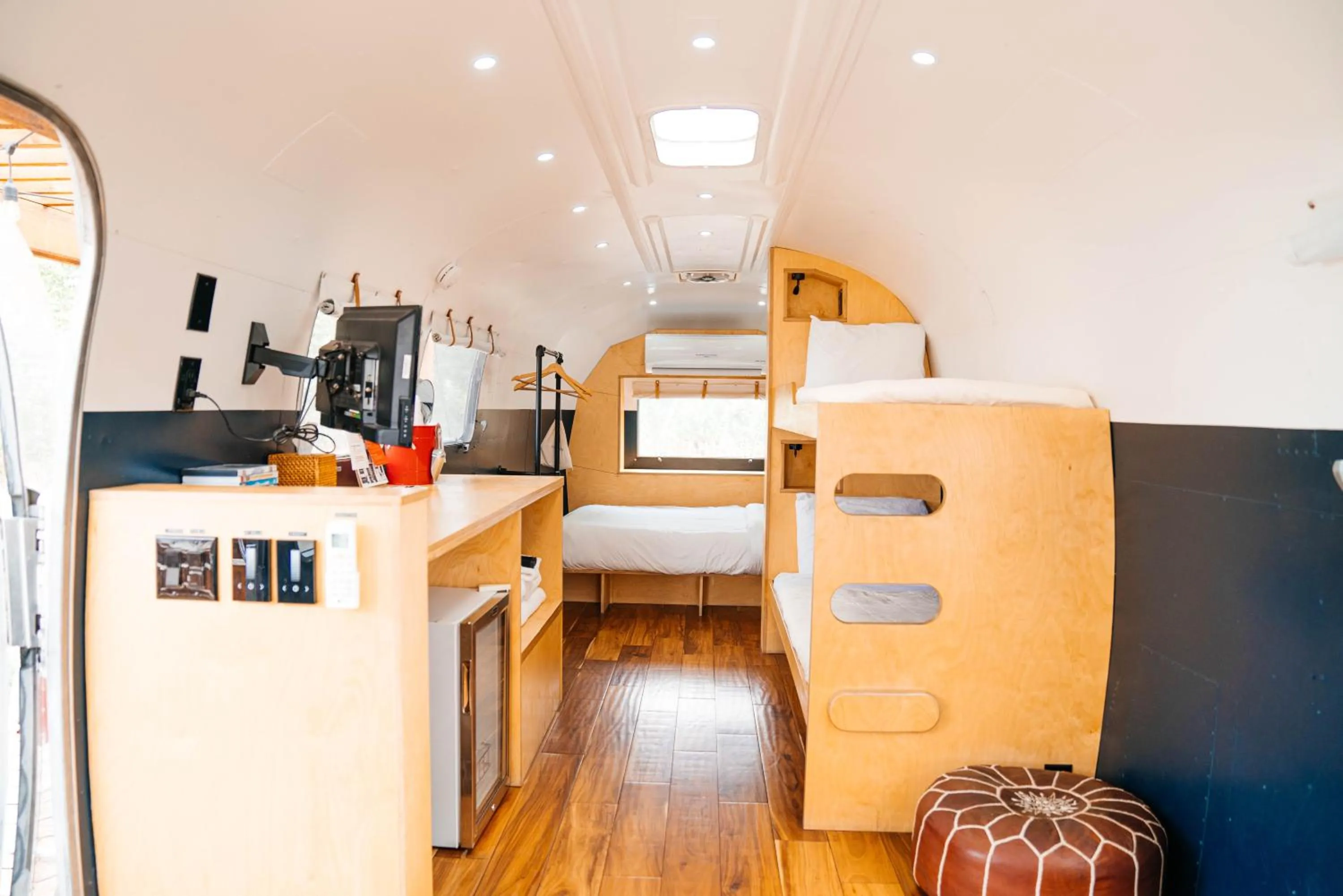 Bed in Amigo Motor Lodge