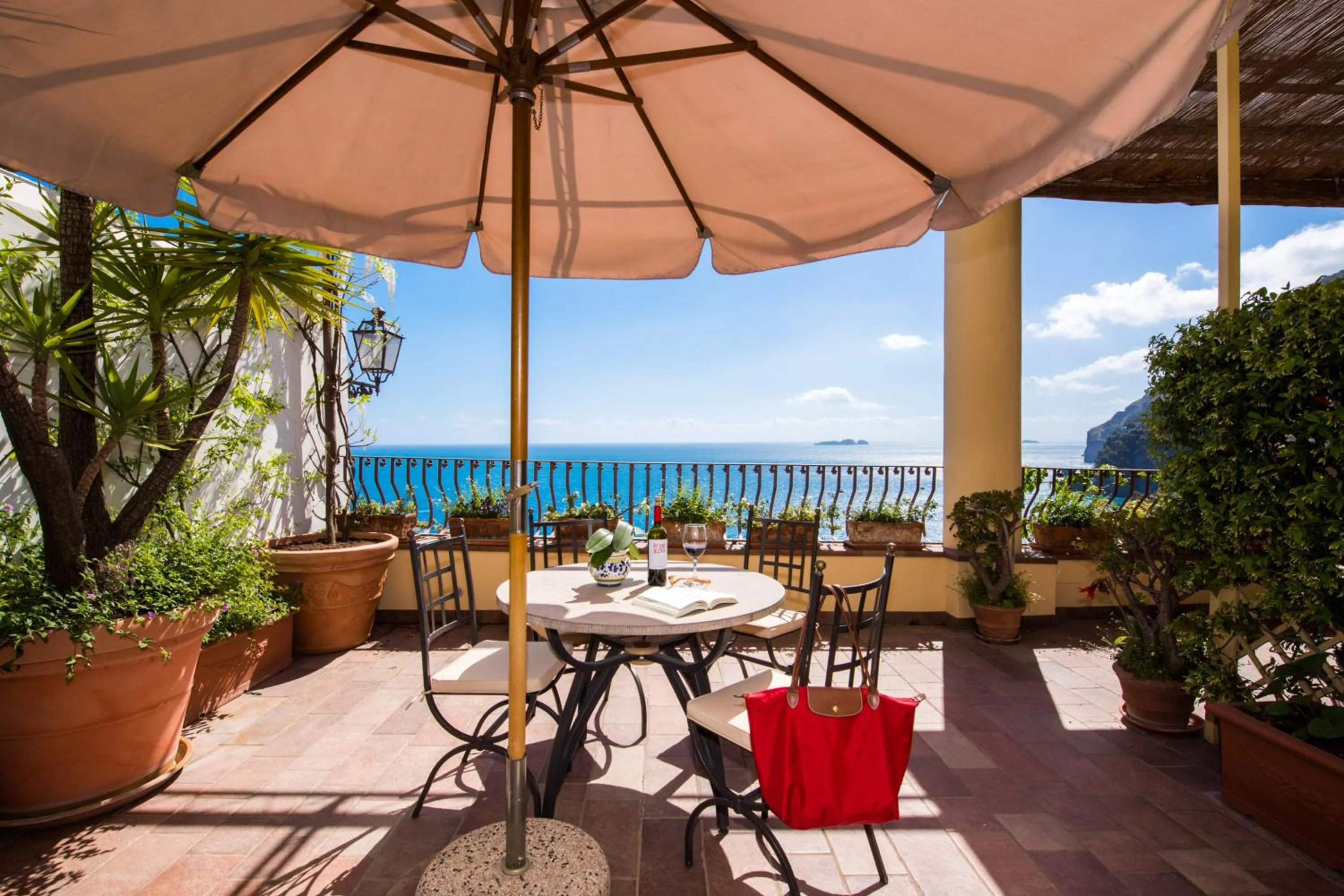 Sea view in Albergo California