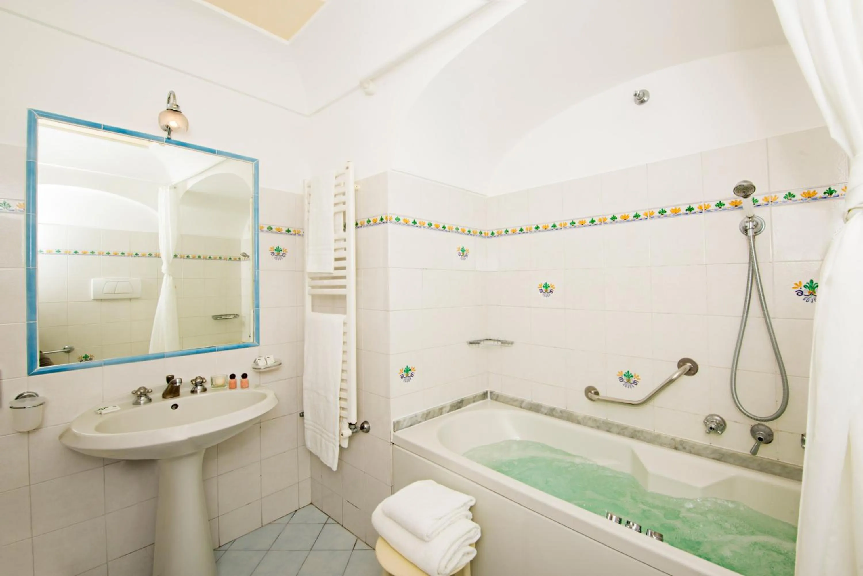 Bathroom in Albergo California