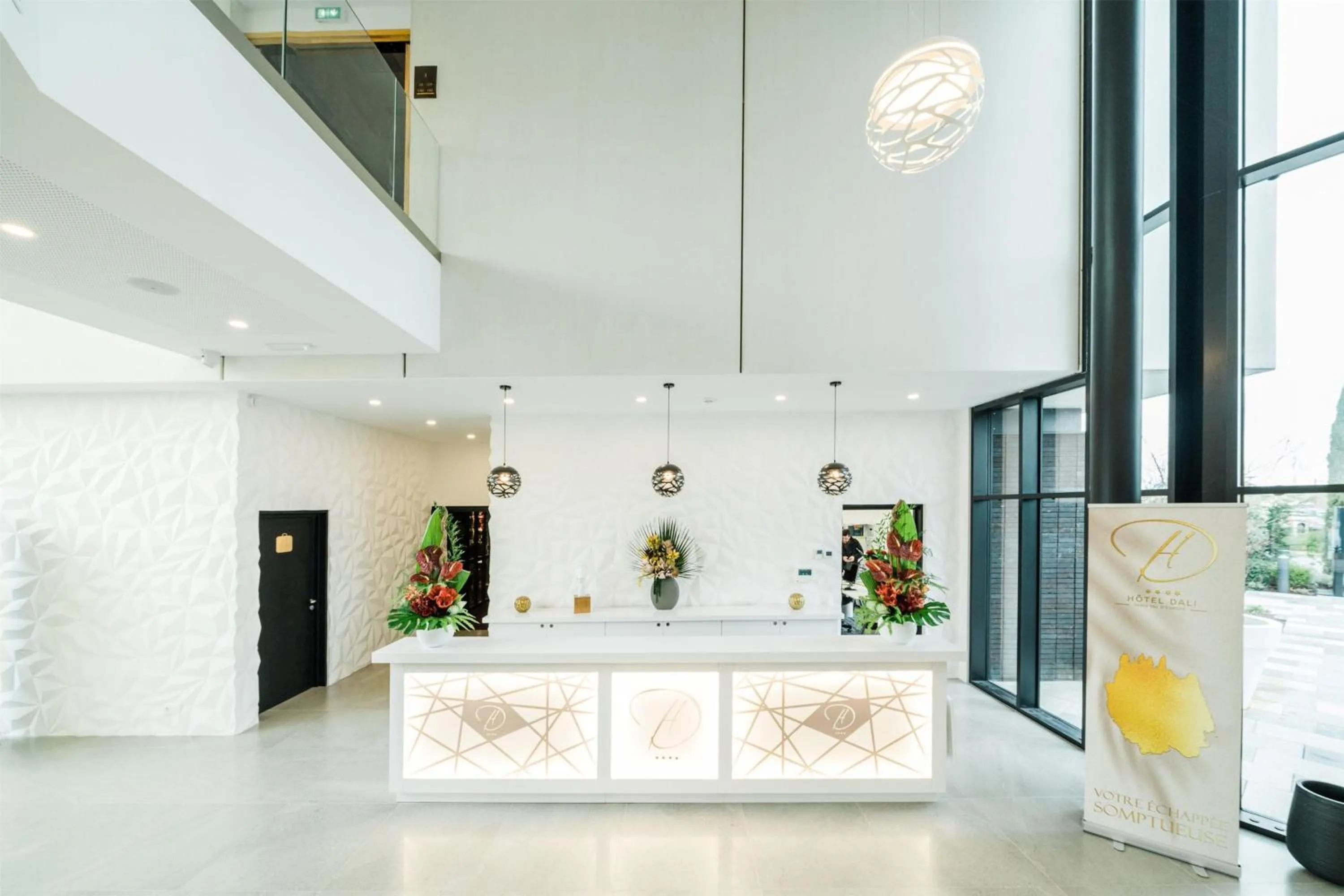 Lobby or reception in Hotel Dali Val d'Europe, Tapestry Collection by Hilton