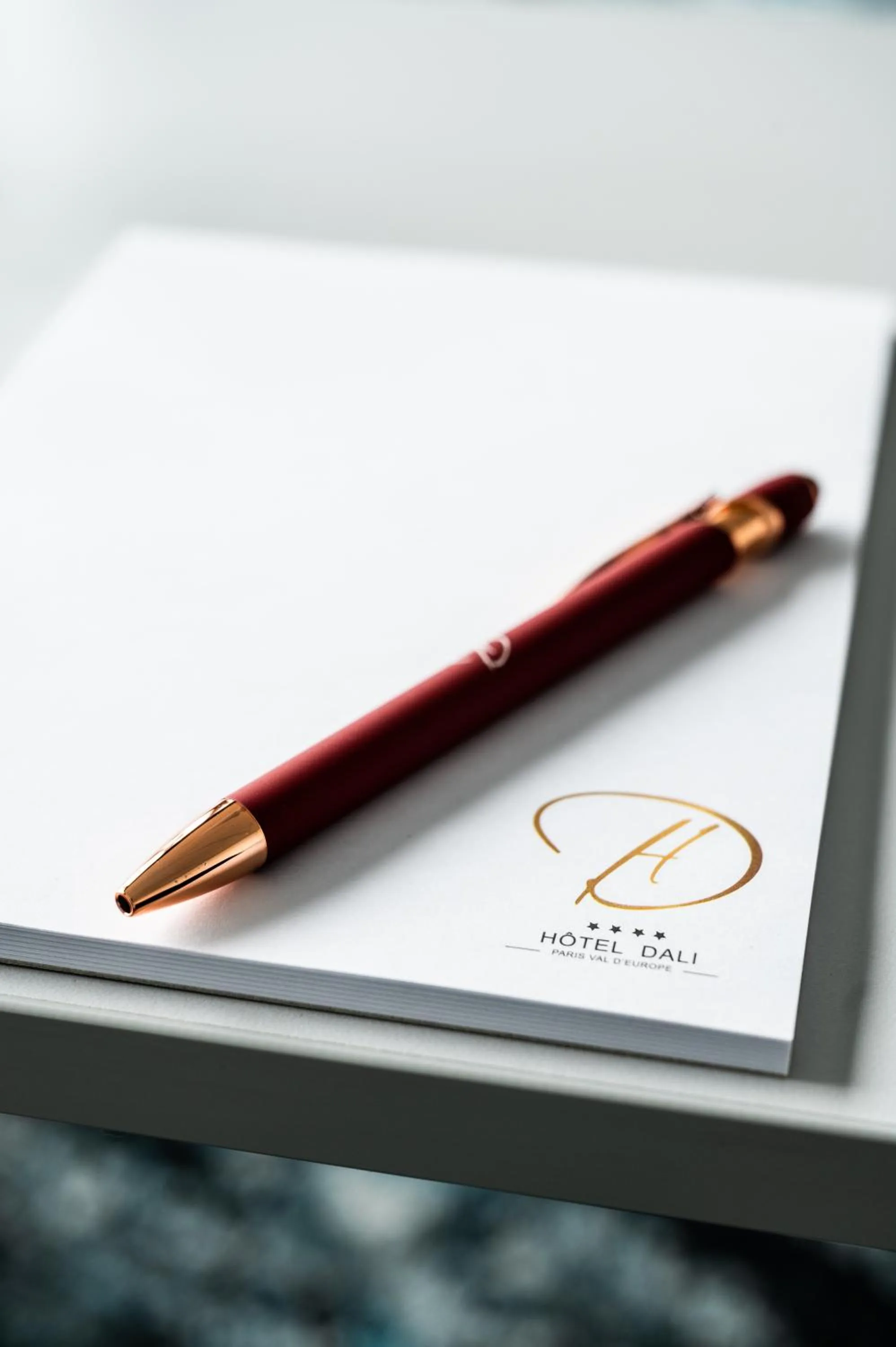 Meeting/conference room in Hotel Dali Val d'Europe, Tapestry Collection by Hilton