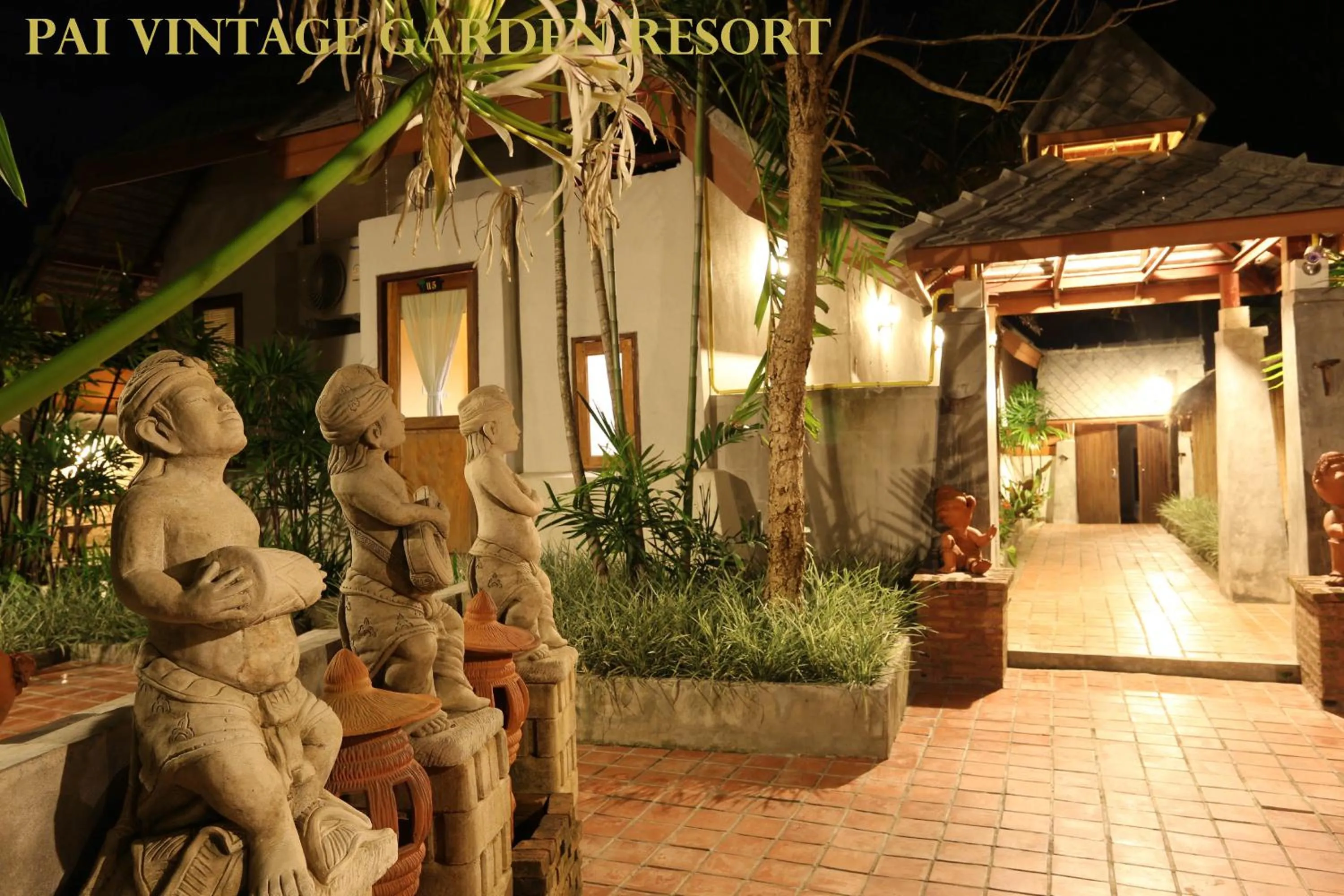 Facade/entrance in Pai Vintage Garden Resort