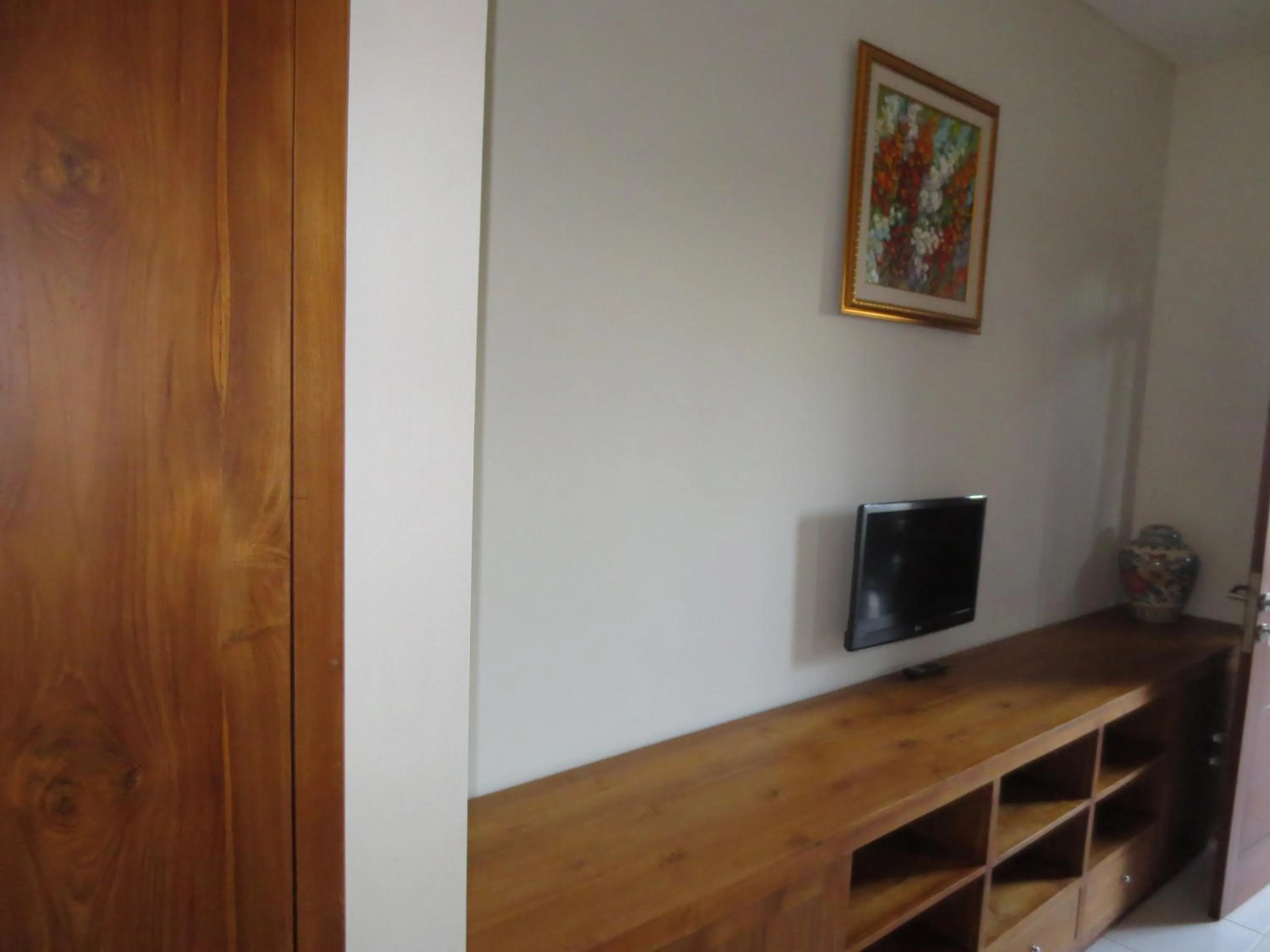 TV and multimedia in Putri Homestay