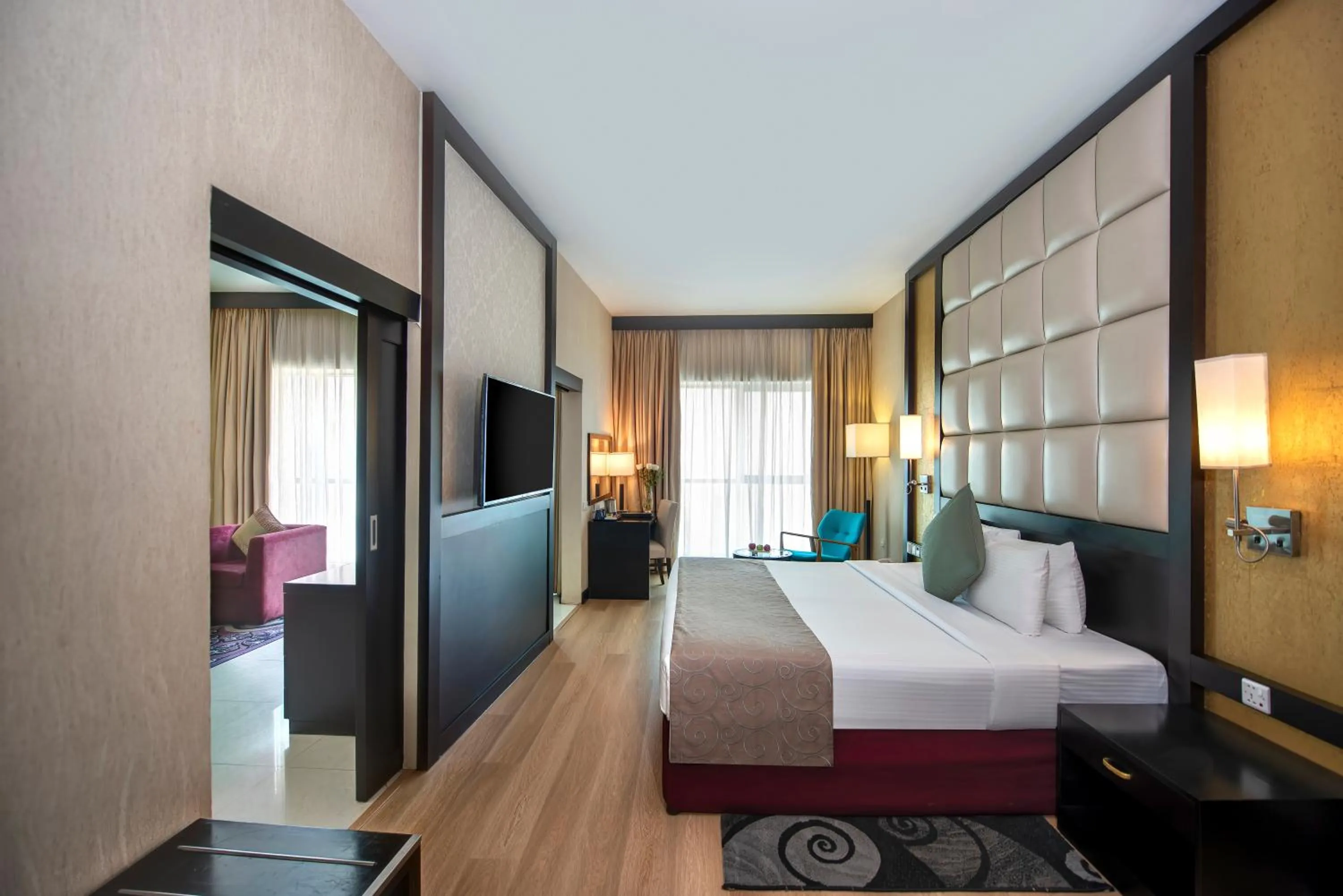 TV and multimedia, Bed in Grandeur Hotel Al Barsha