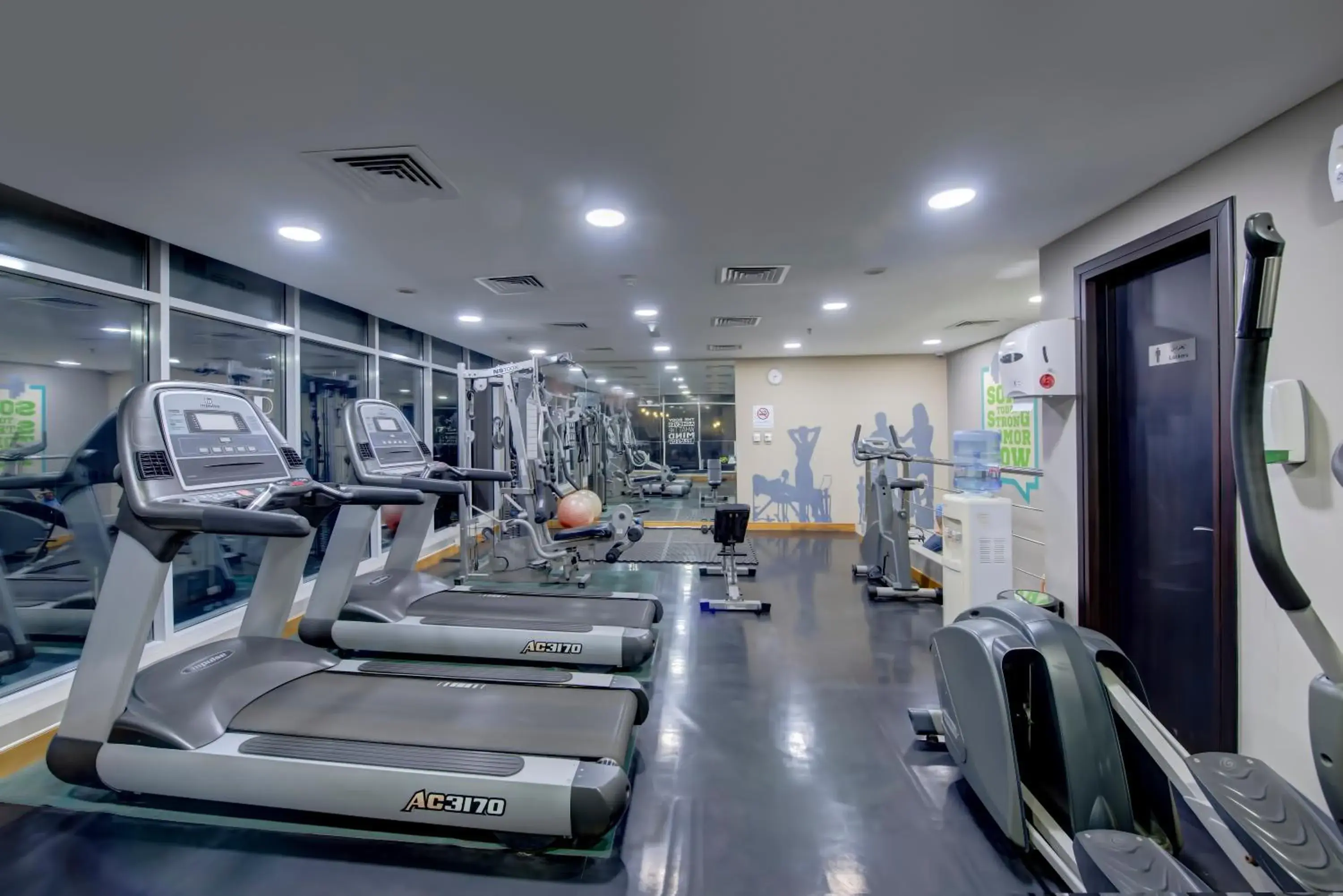 Swimming pool in Grandeur Hotel Al Barsha Swimming pool in Grandeur Hotel Al Barsha