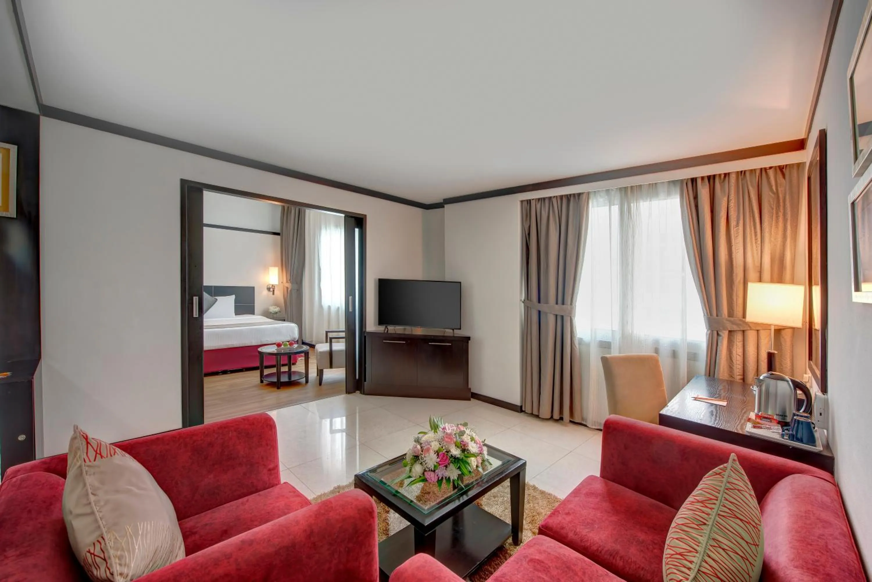 TV and multimedia, Bed in Grandeur Hotel Al Barsha