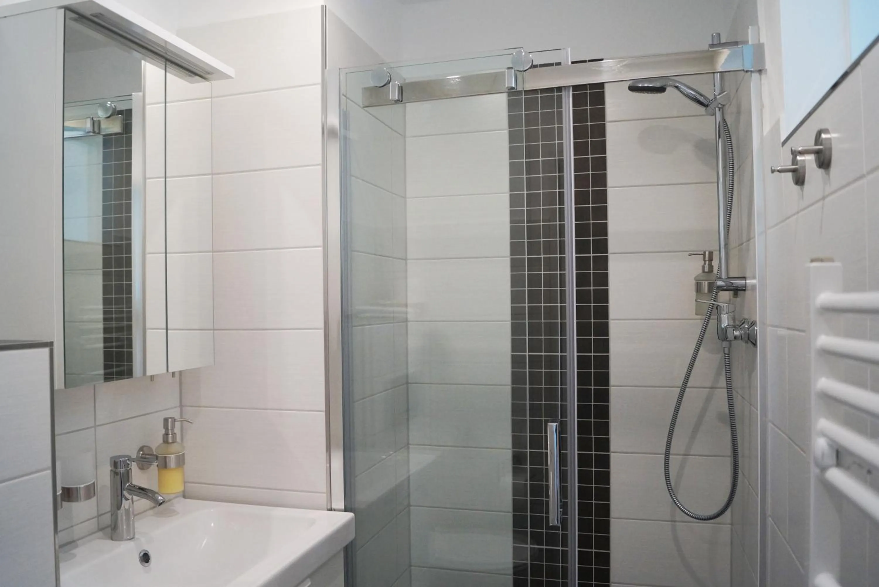 Shower in REGIOHOTEL Pfälzer Hof Wernigerode