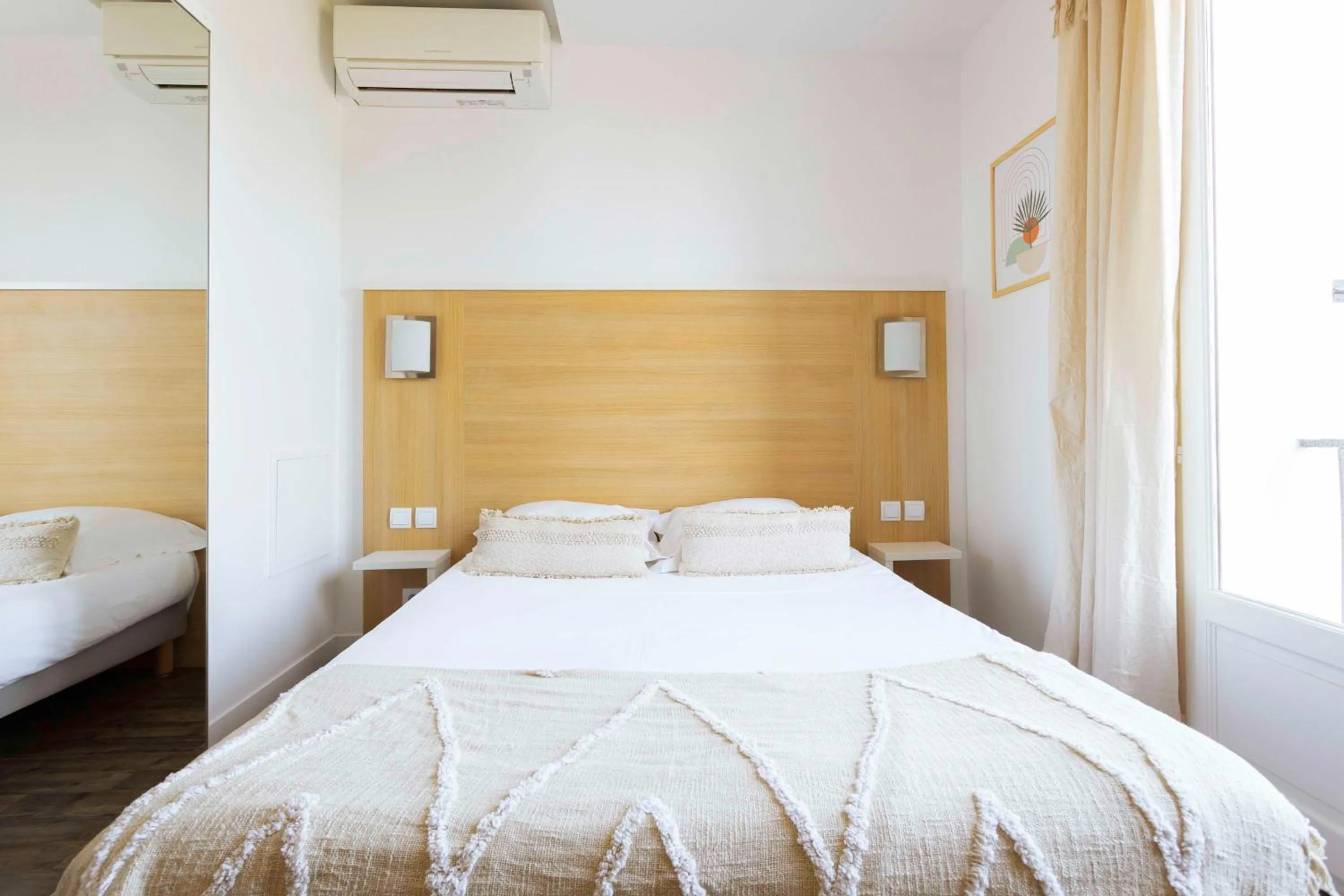Bed in Le Relais d'Agay