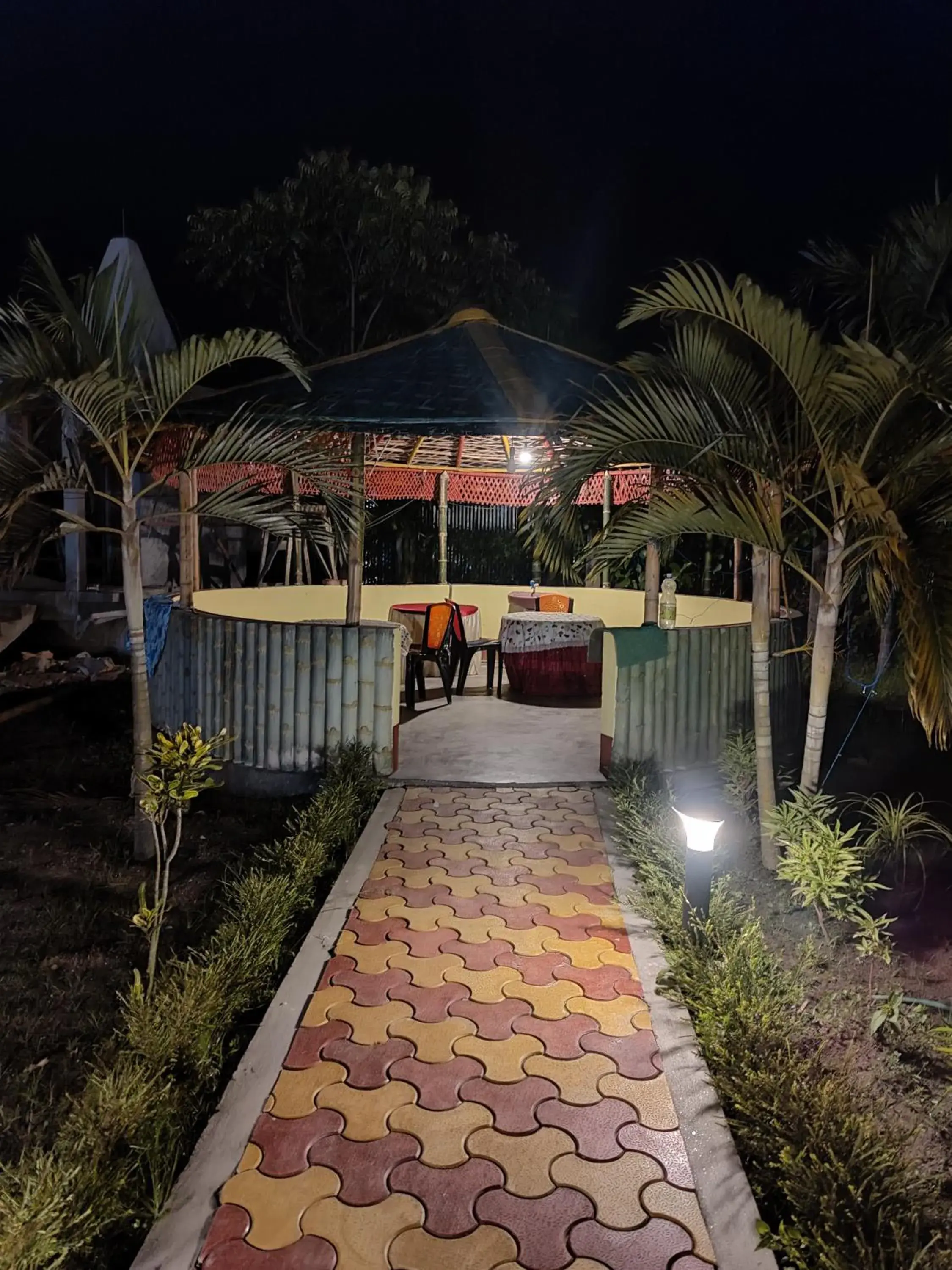 Restaurant/places to eat in Jungle Bell Resort Restaurant/places to eat in Jungle Bell Resort