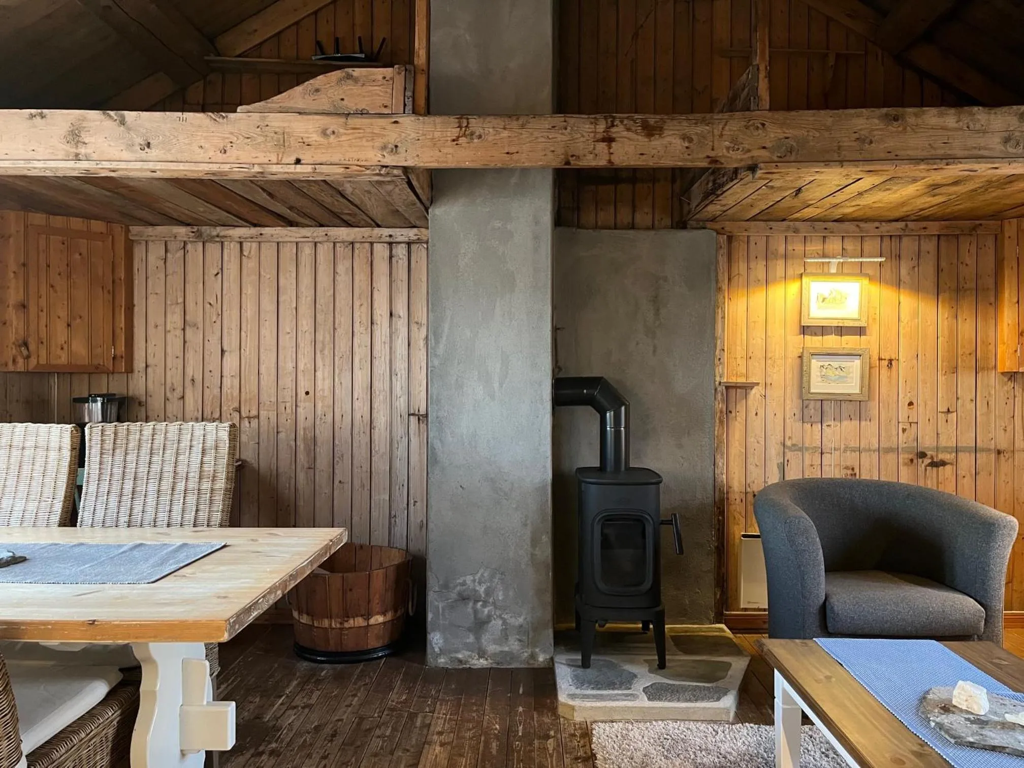 Living room in Sakrisøy Rorbuer