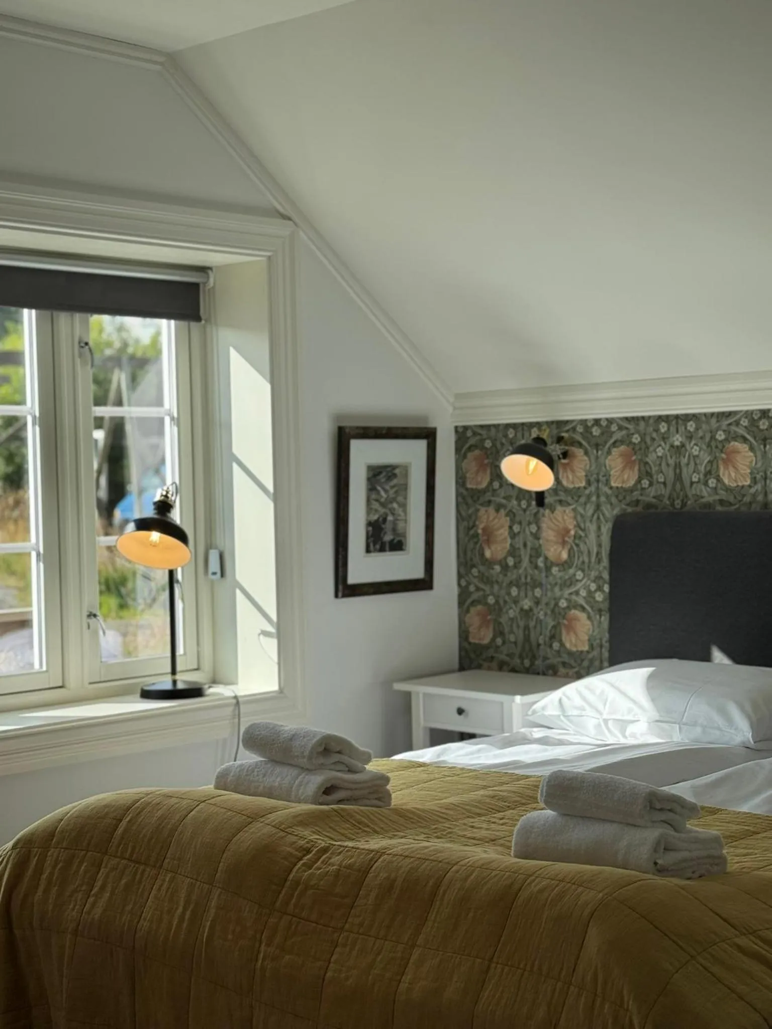 Bed in Sakrisøy Rorbuer
