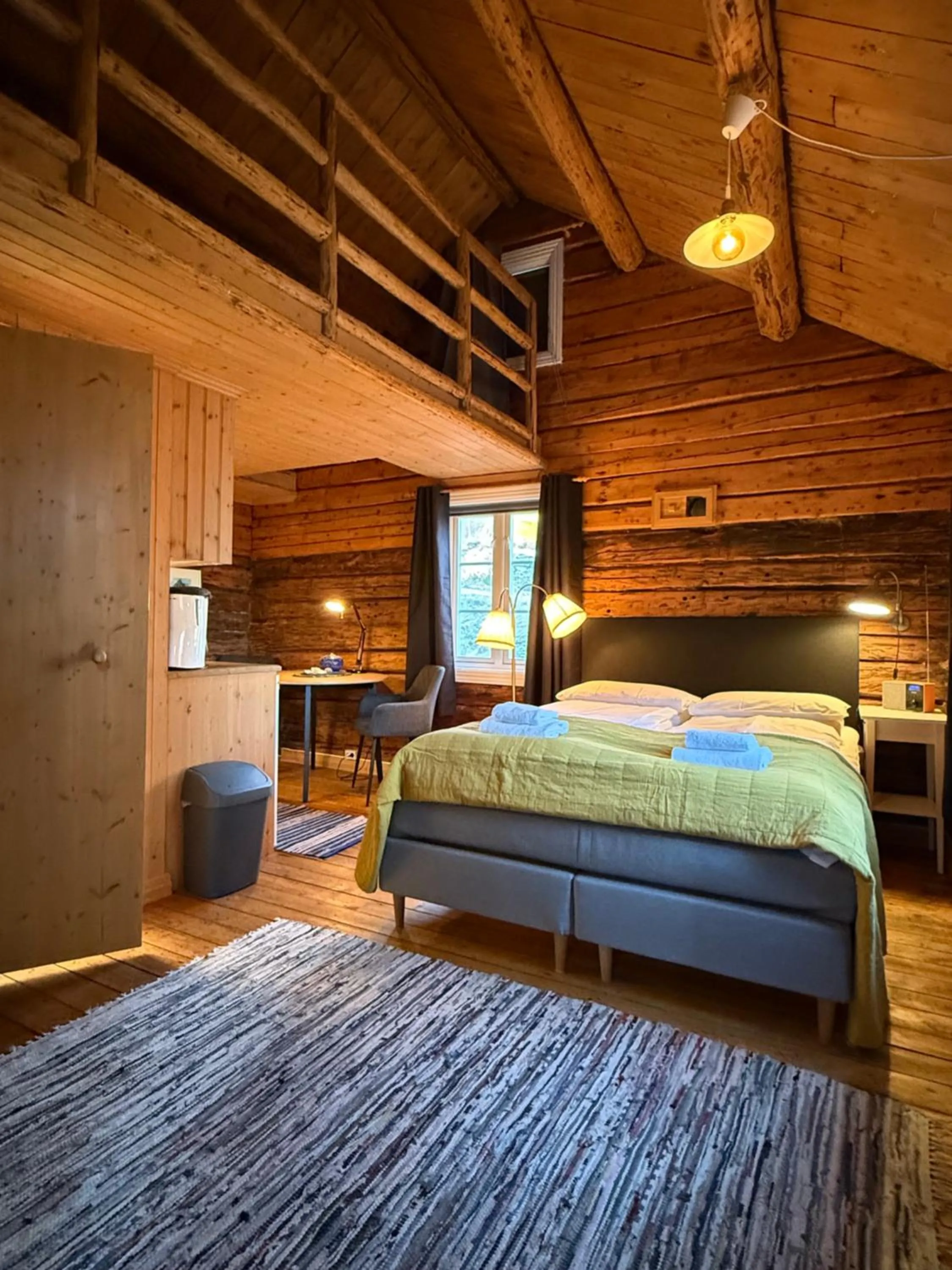 Bed in Sakrisøy Rorbuer