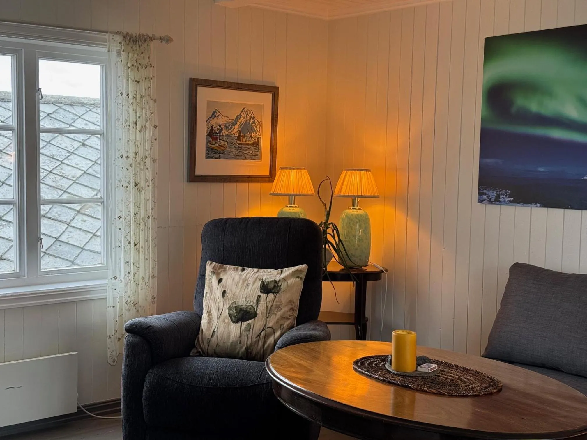Living room in Sakrisøy Rorbuer