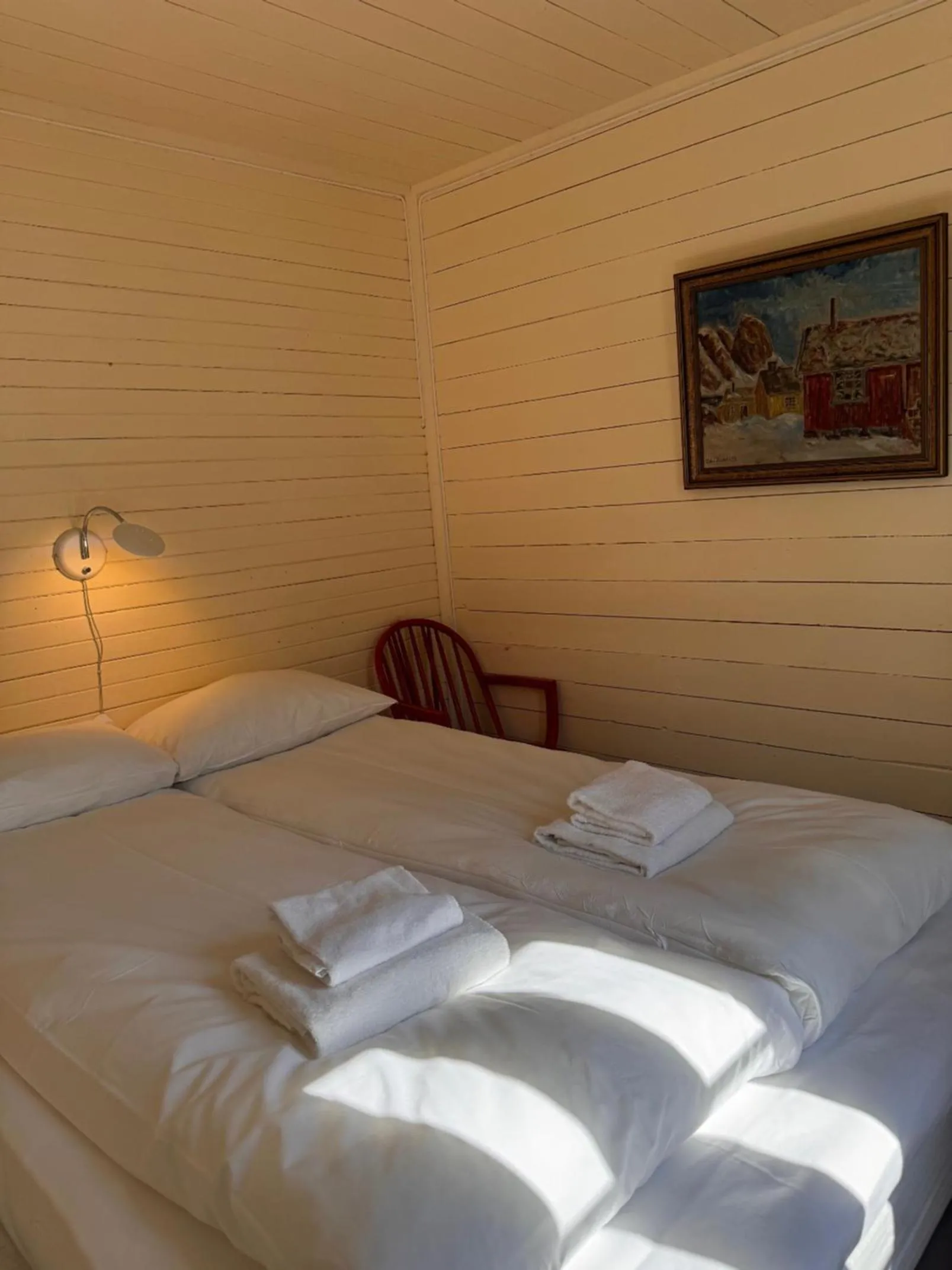 Bedroom, Bed in Sakrisøy Rorbuer
