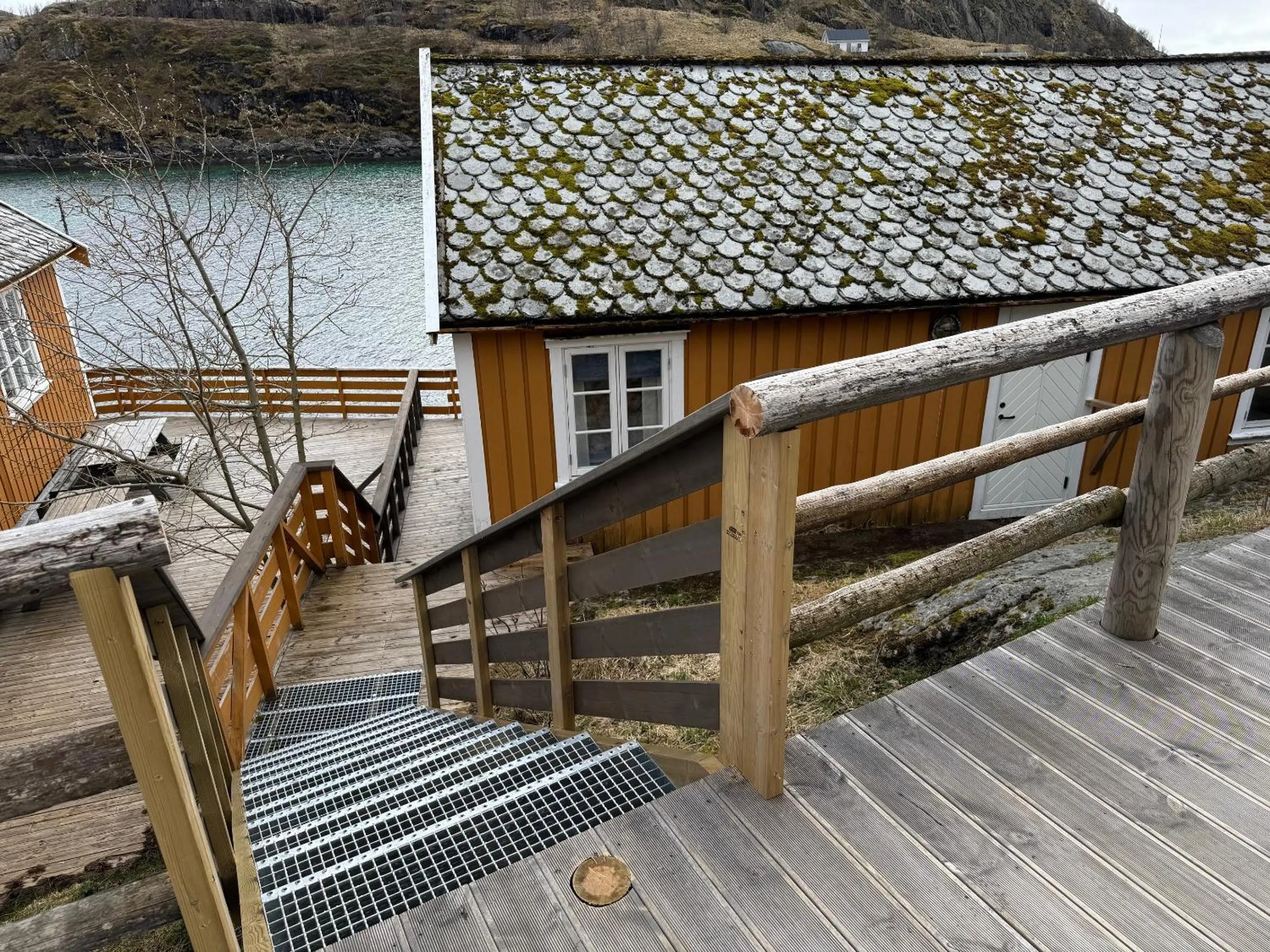 Facade/entrance in Sakrisøy Rorbuer