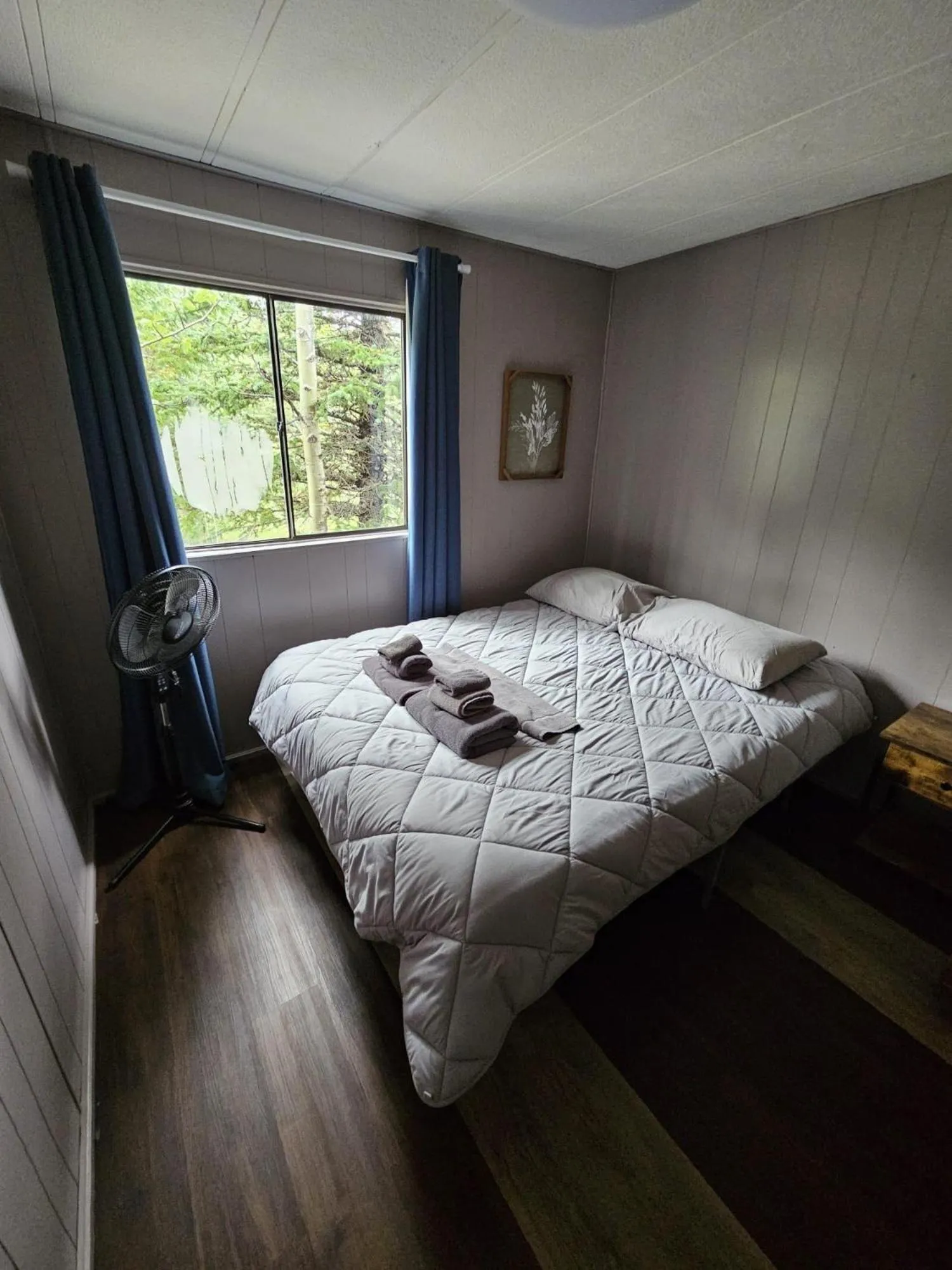 Bedroom in Denali RV Park & Motel
