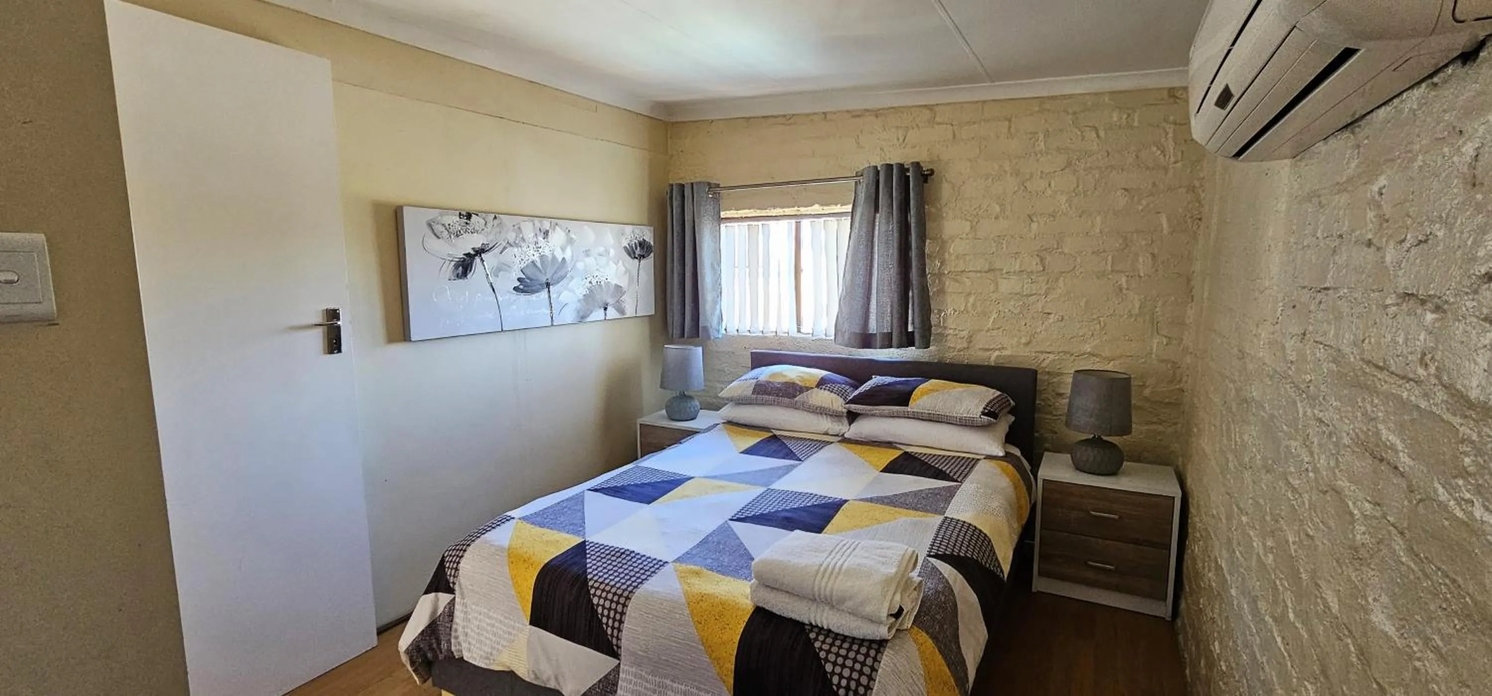Bed in Walters Lane Comfort Apartment 2 - No Loadshedding