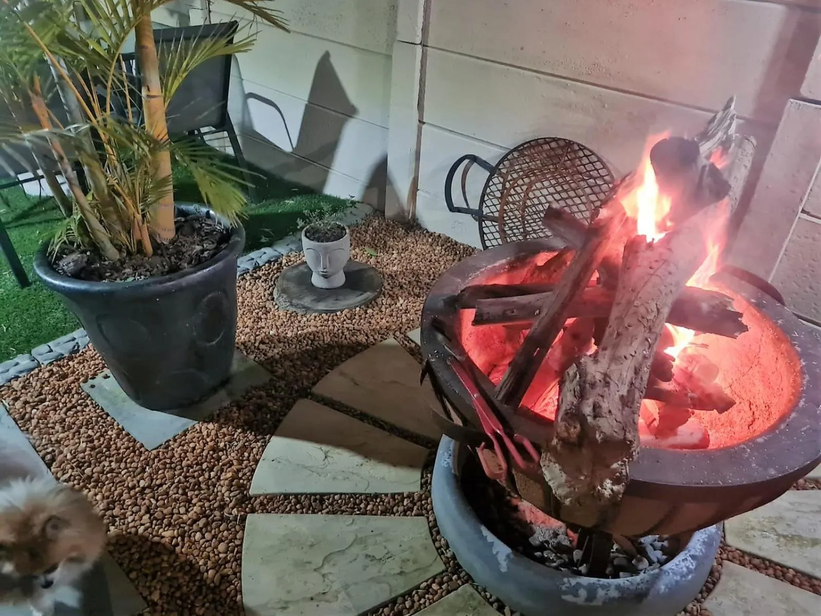 BBQ facilities in Walters Lane Comfort Apartment 2 - No Loadshedding