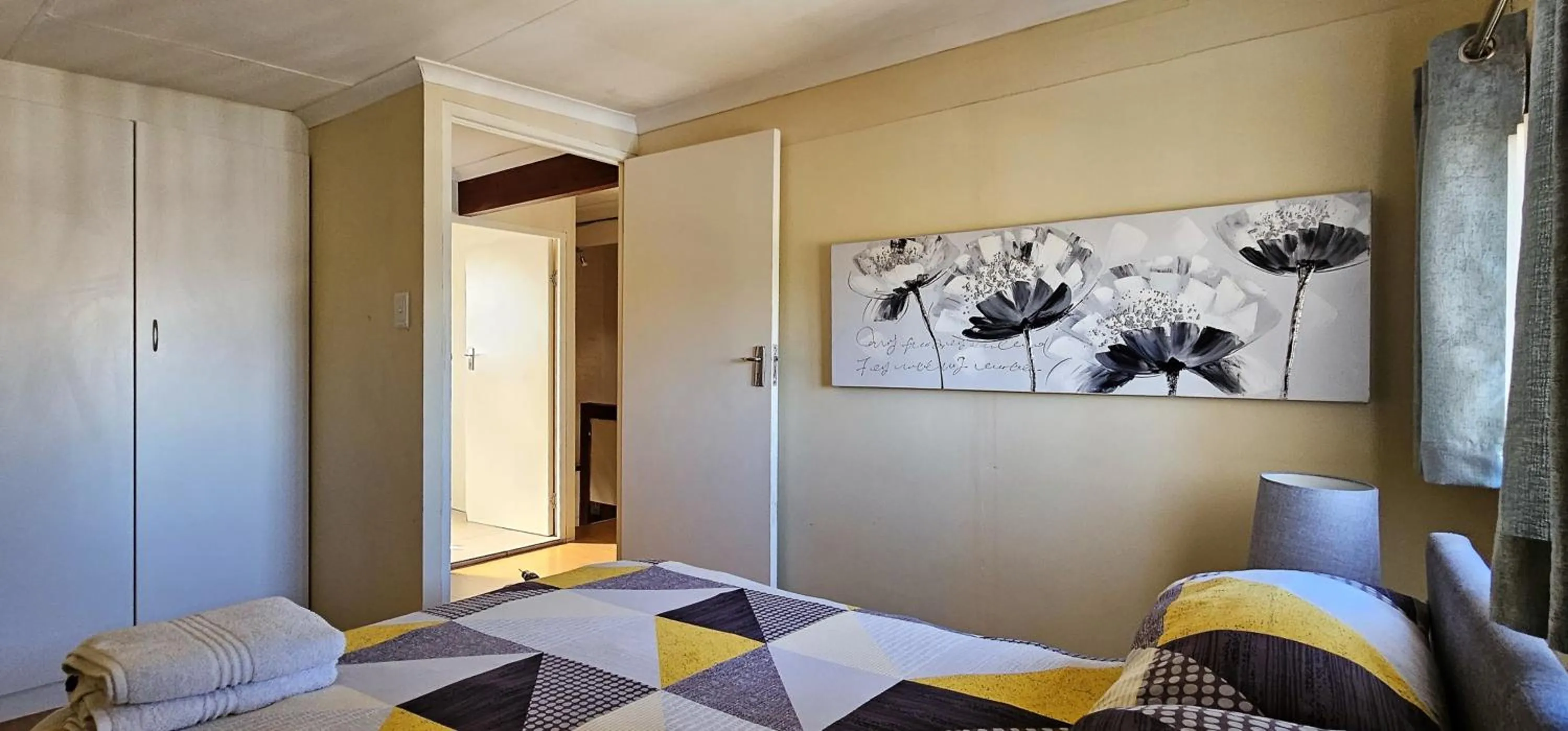 Bed in Walters Lane Comfort Apartment 2 - No Loadshedding