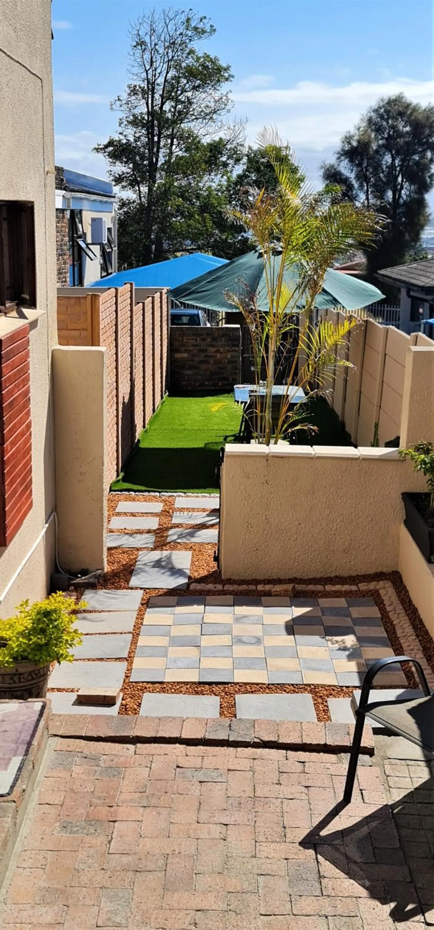Garden in Walters Lane Comfort Apartment 2 - No Loadshedding