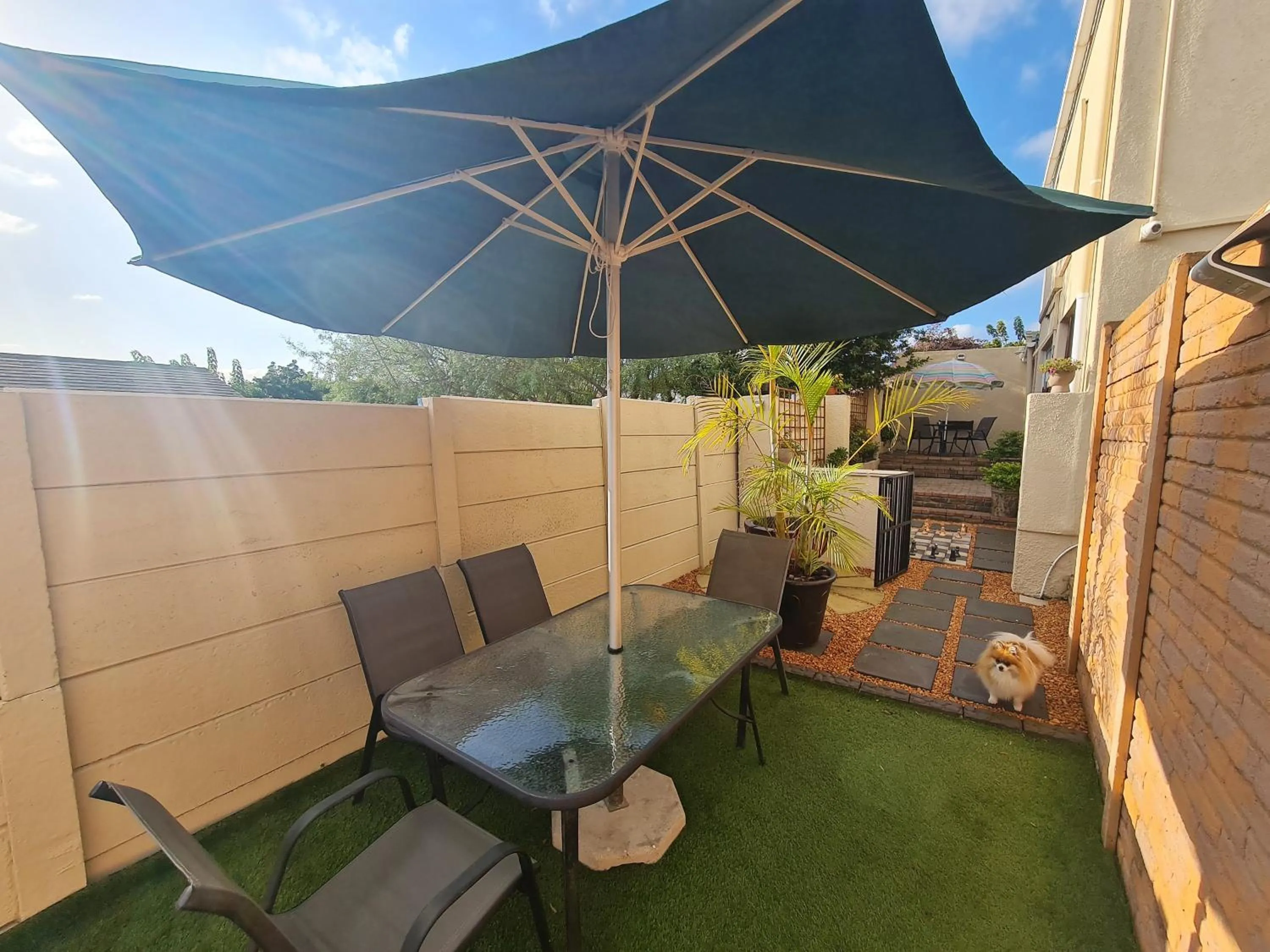 Garden in Walters Lane Comfort Apartment 2 - No Loadshedding