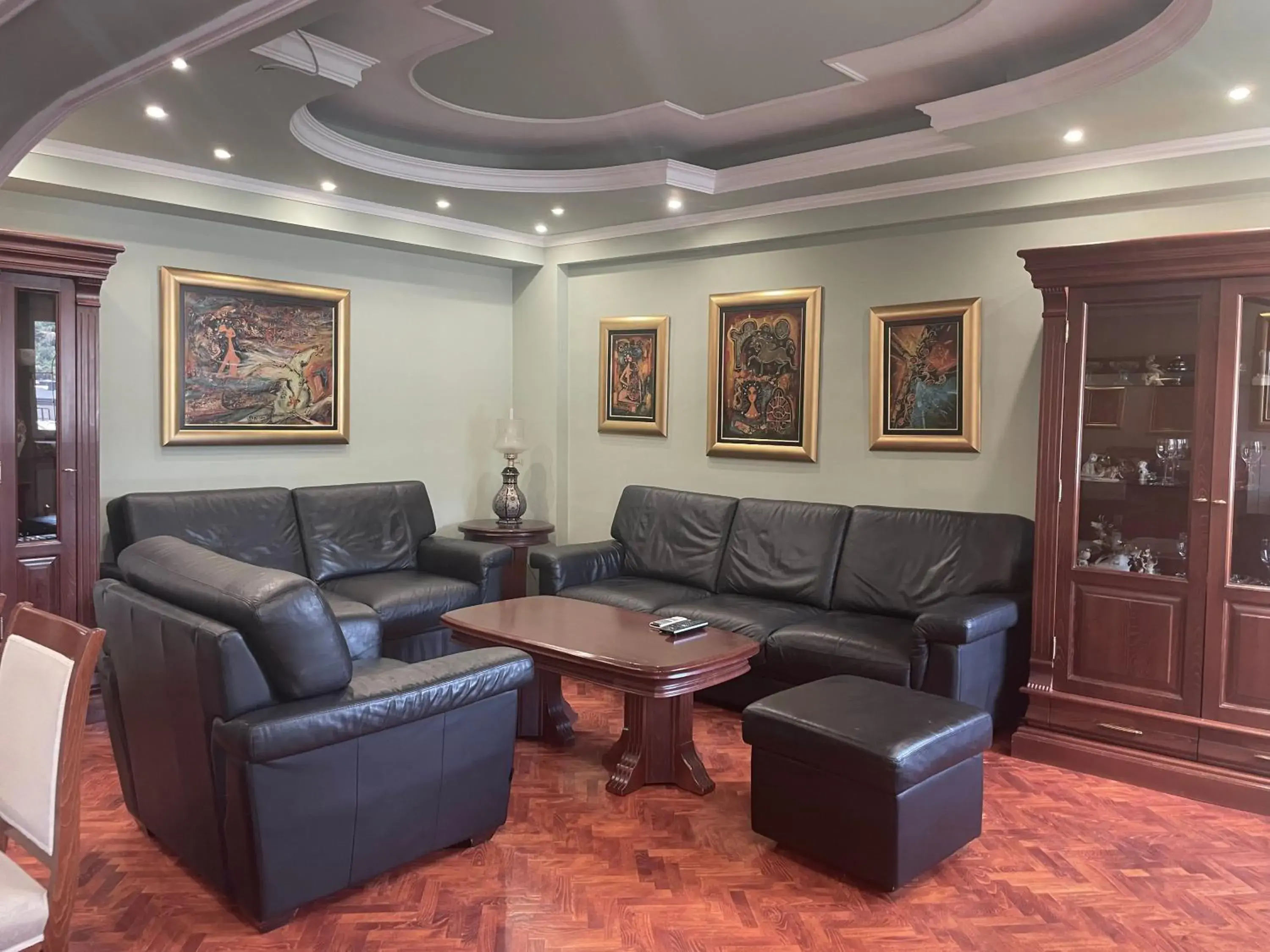 Luxury Three-Bedroom Apartment - Naroden Front Str. in Tina Apartments Luxury Three-Bedroom Apartment - Naroden Front Str. in Tina Apartments