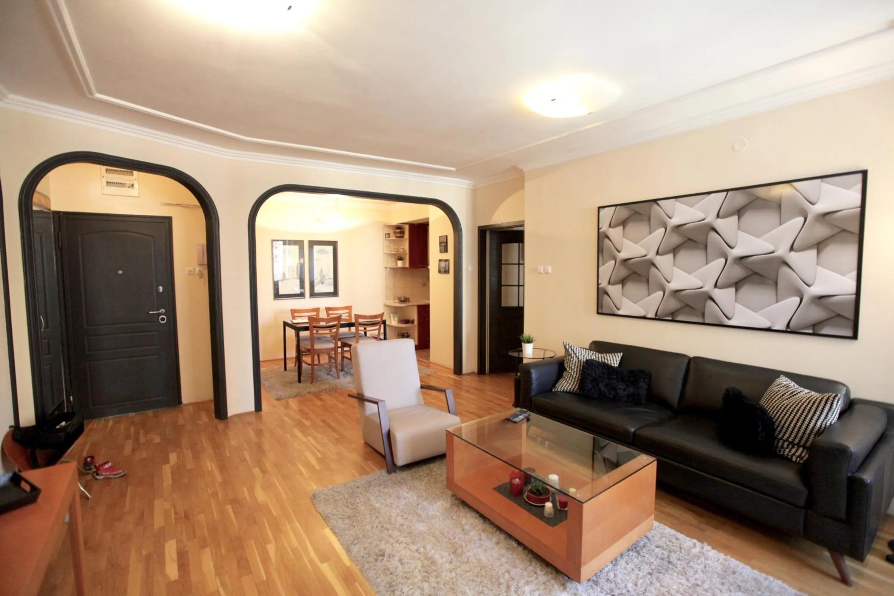 Luxury Two-Bedroom Apartment with Balcony - single occupancy in Tina Apartments