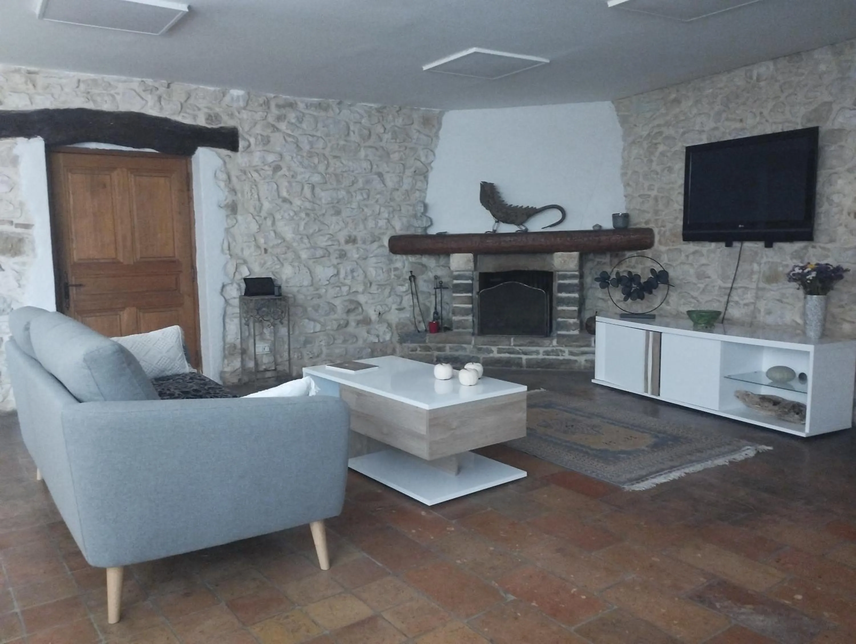 Living room in Logis Hotel Restaurant L'Esquielle