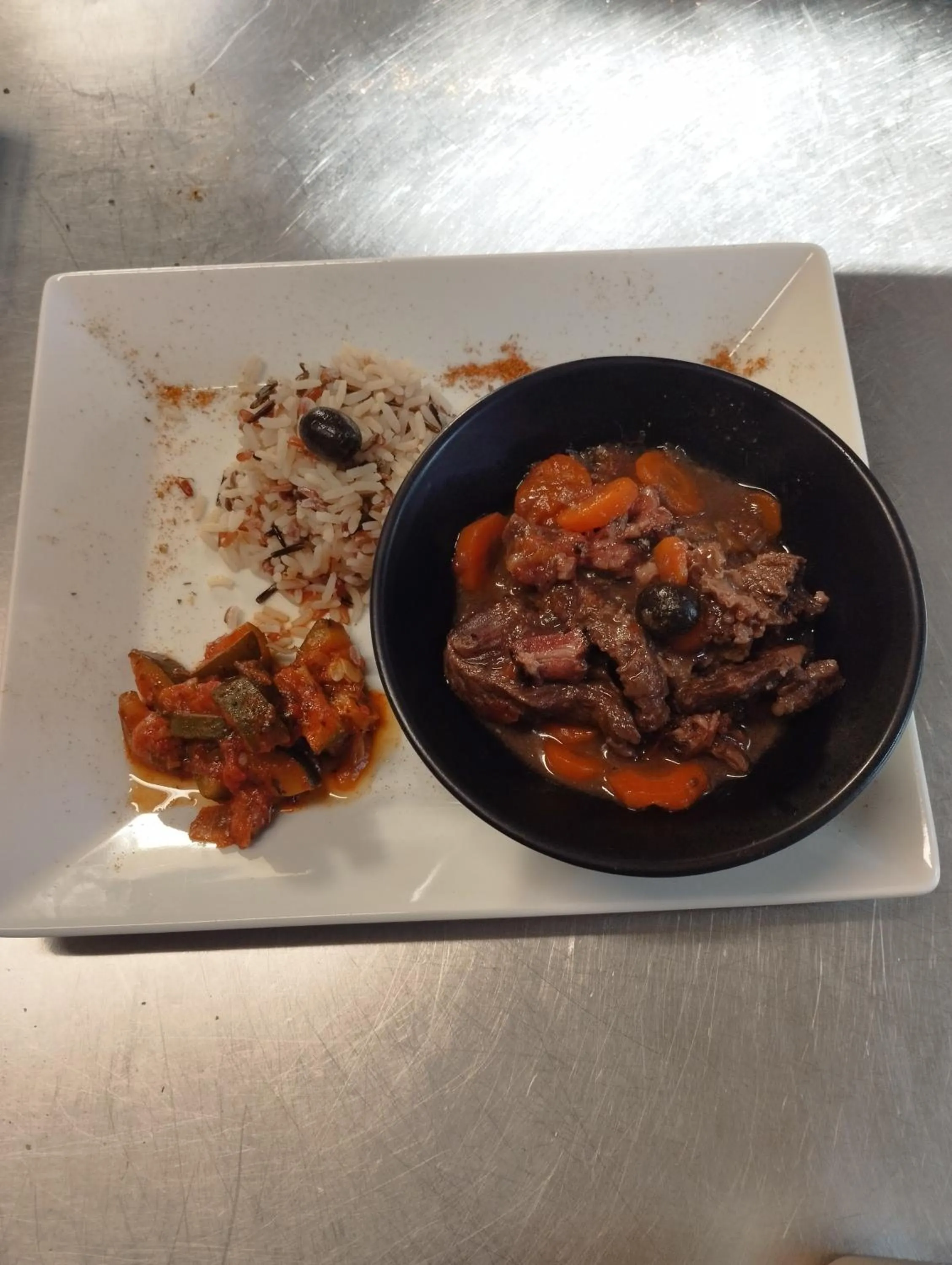 Restaurant/places to eat in Logis Hotel Restaurant L'Esquielle