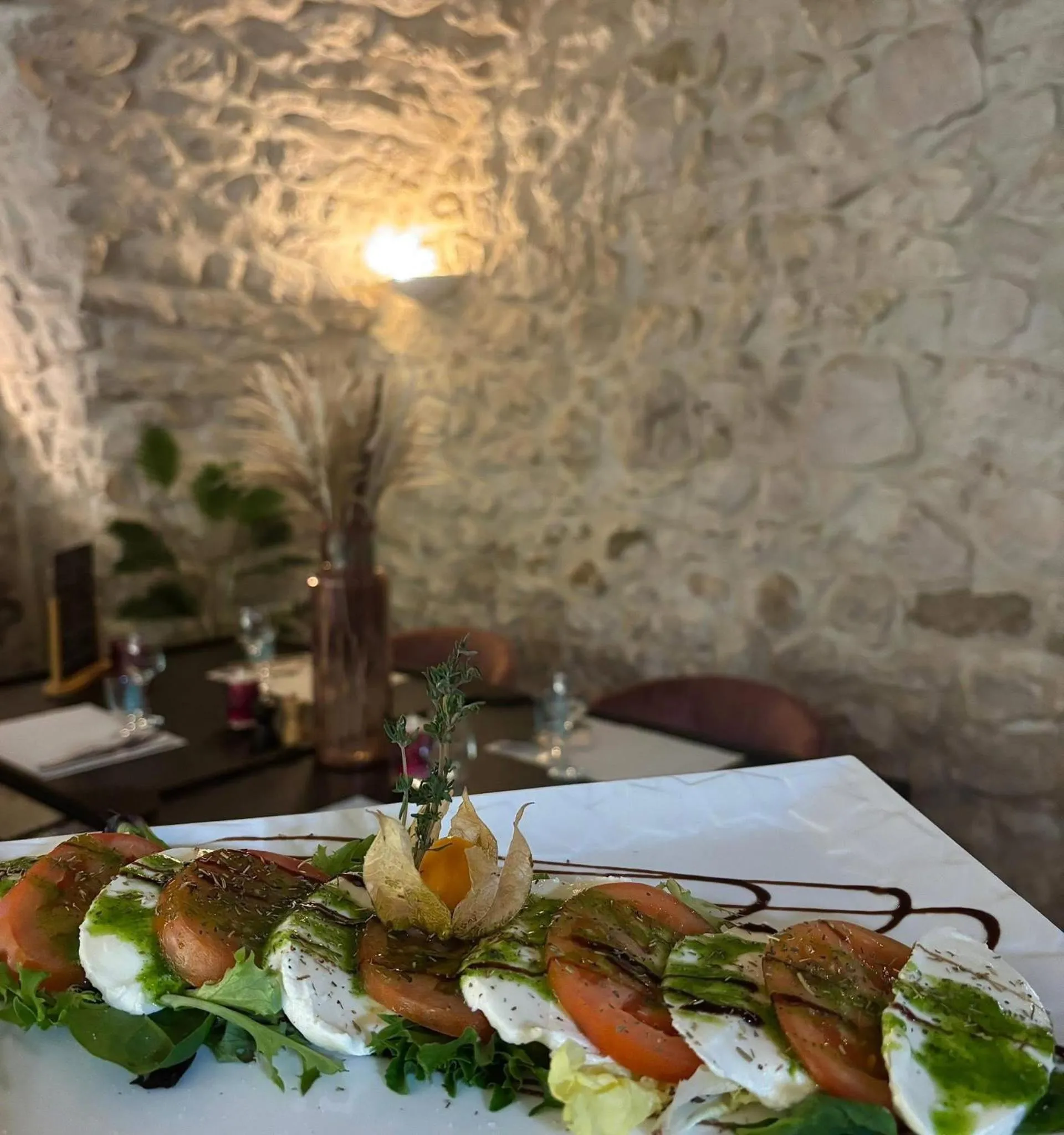 Logis Hotel Restaurant L'Esquielle