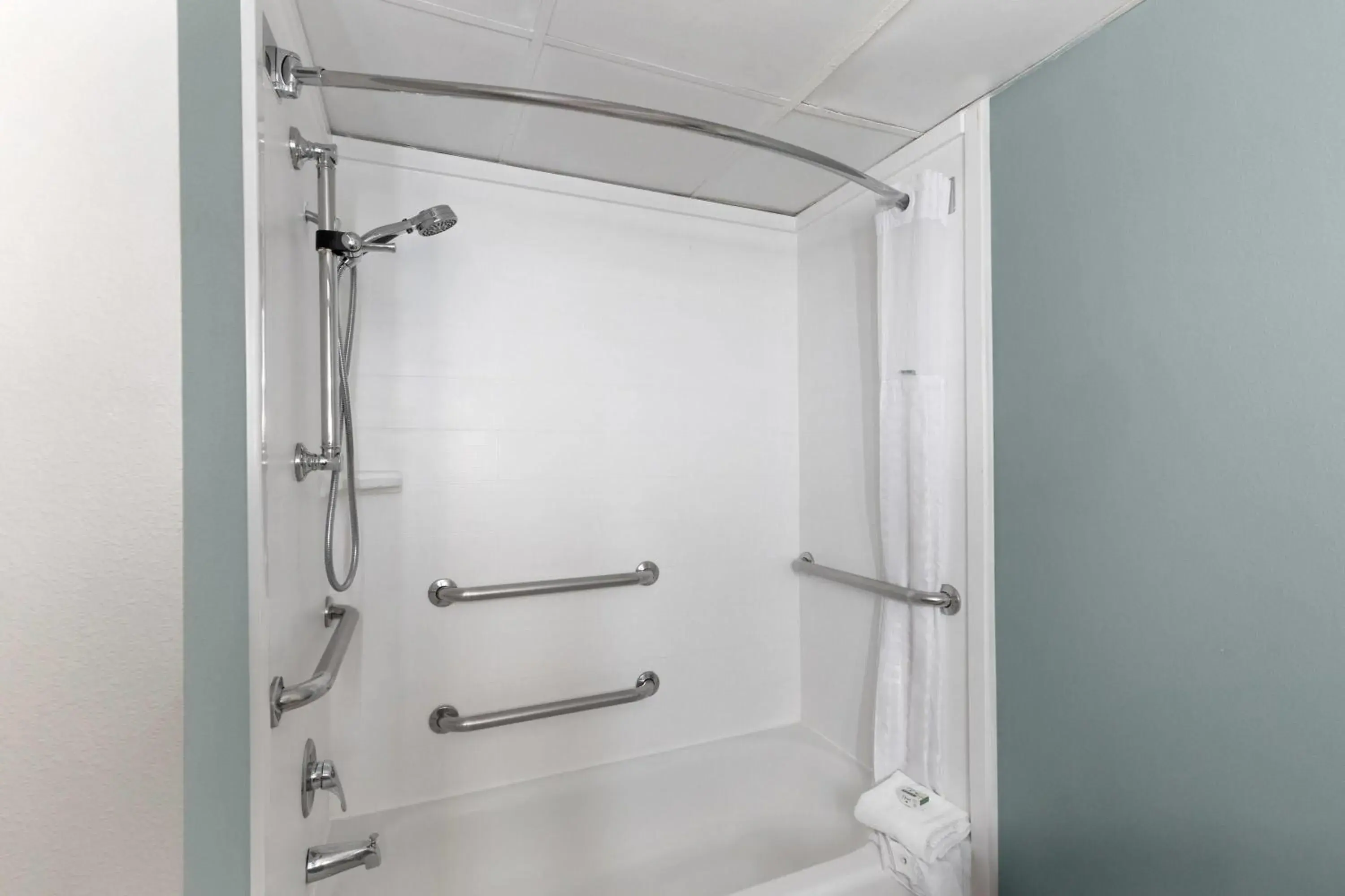 Photo of the whole room in Wingate by Wyndham Greensboro-Coliseum Photo of the whole room in Wingate by Wyndham Greensboro-Coliseum