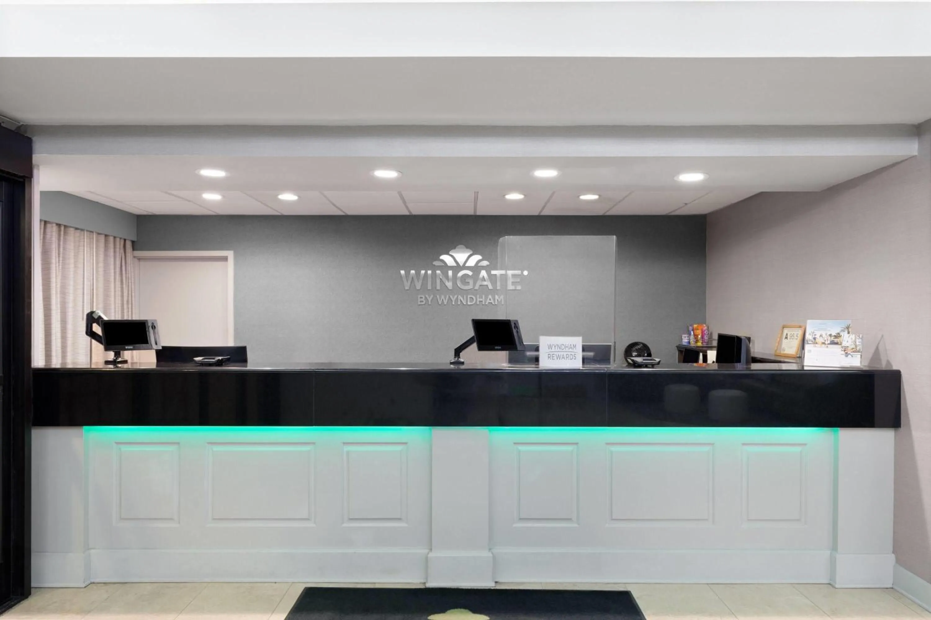 Lobby or reception in Wingate by Wyndham Greensboro-Coliseum