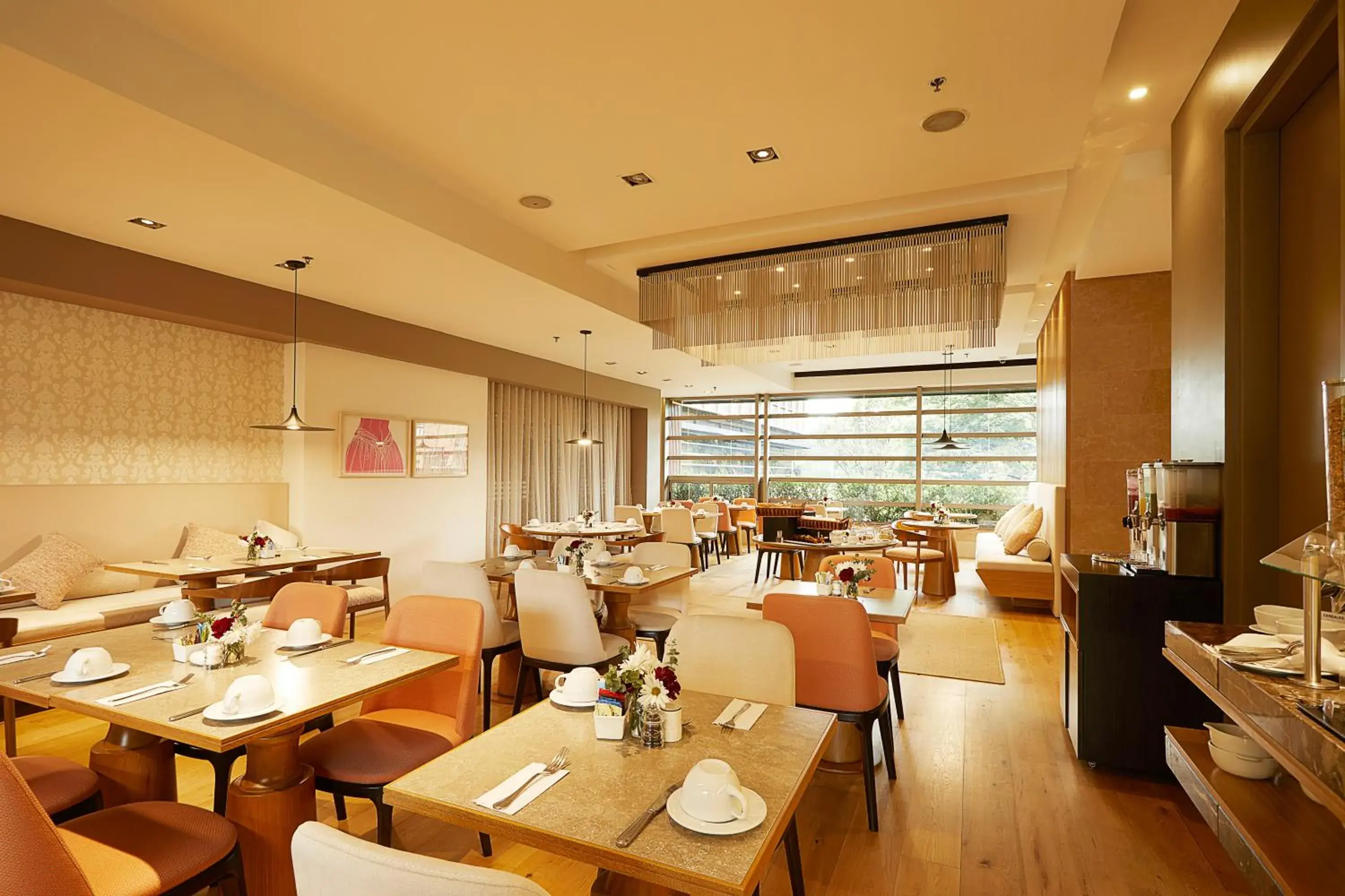 Restaurant/places to eat in EK Hotel By Preferred Hotels Group Restaurant/places to eat in EK Hotel By Preferred Hotels Group