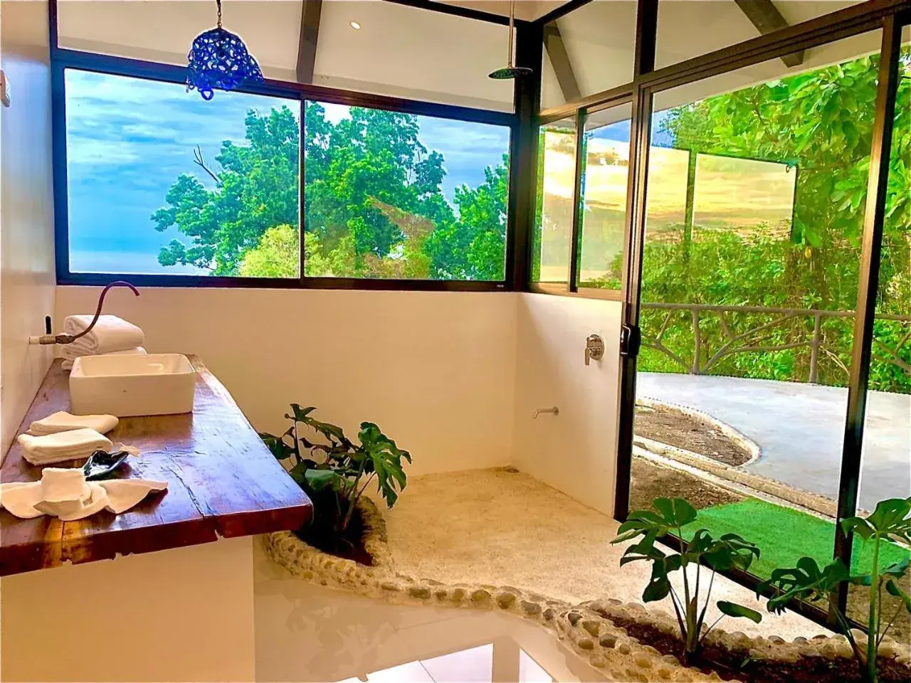 Deluxe Suite with Sea View in Akua Suites Ocean View Deluxe Suite with Sea View in Akua Suites Ocean View