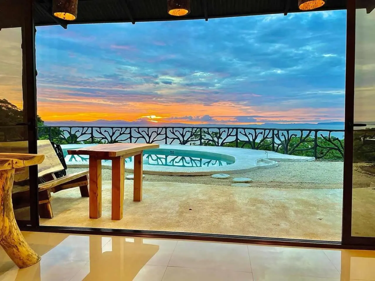 Swimming pool in Akua Suites Ocean View