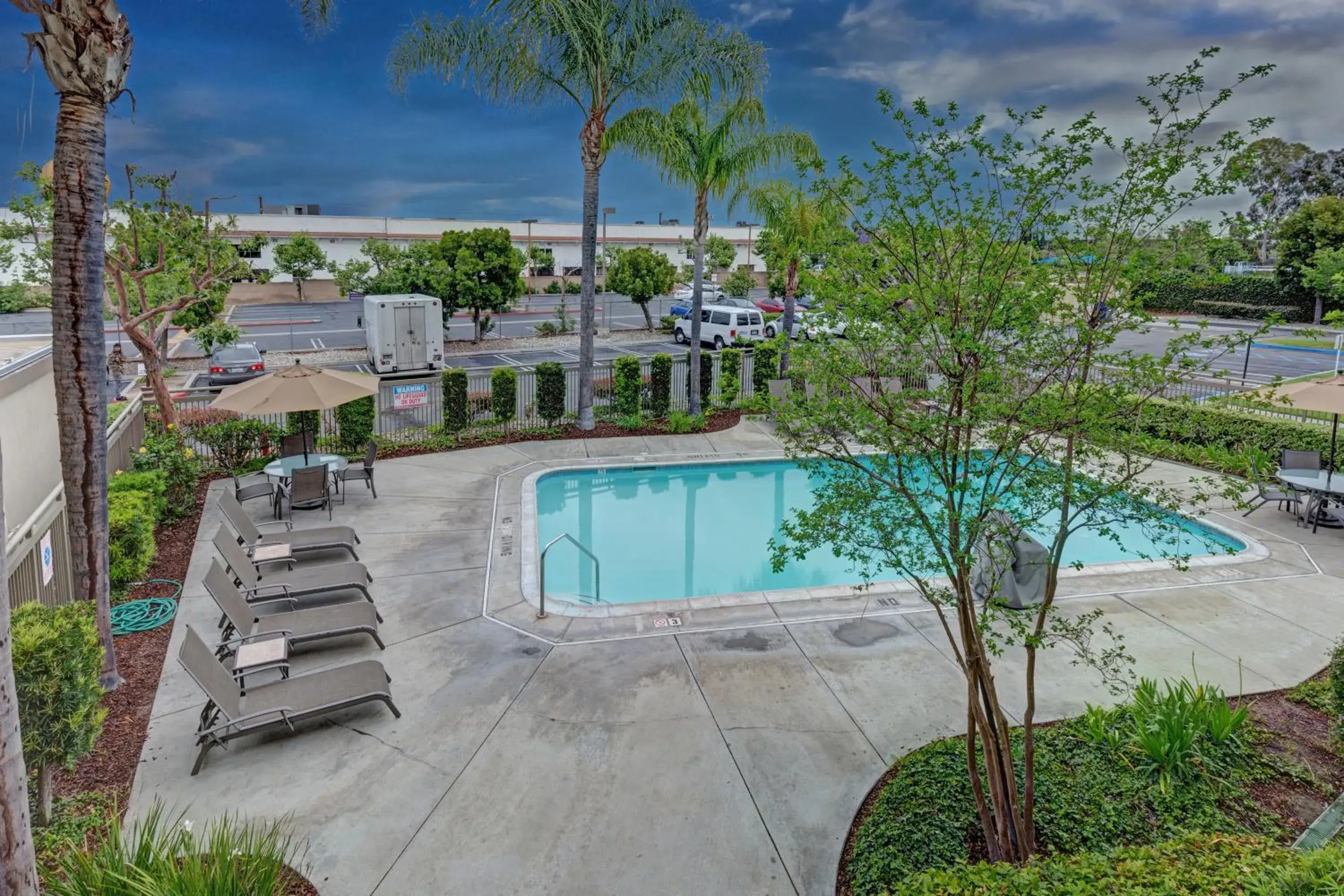 Swimming pool in Good Nite Inn Buena Park Swimming pool in Good Nite Inn Buena Park