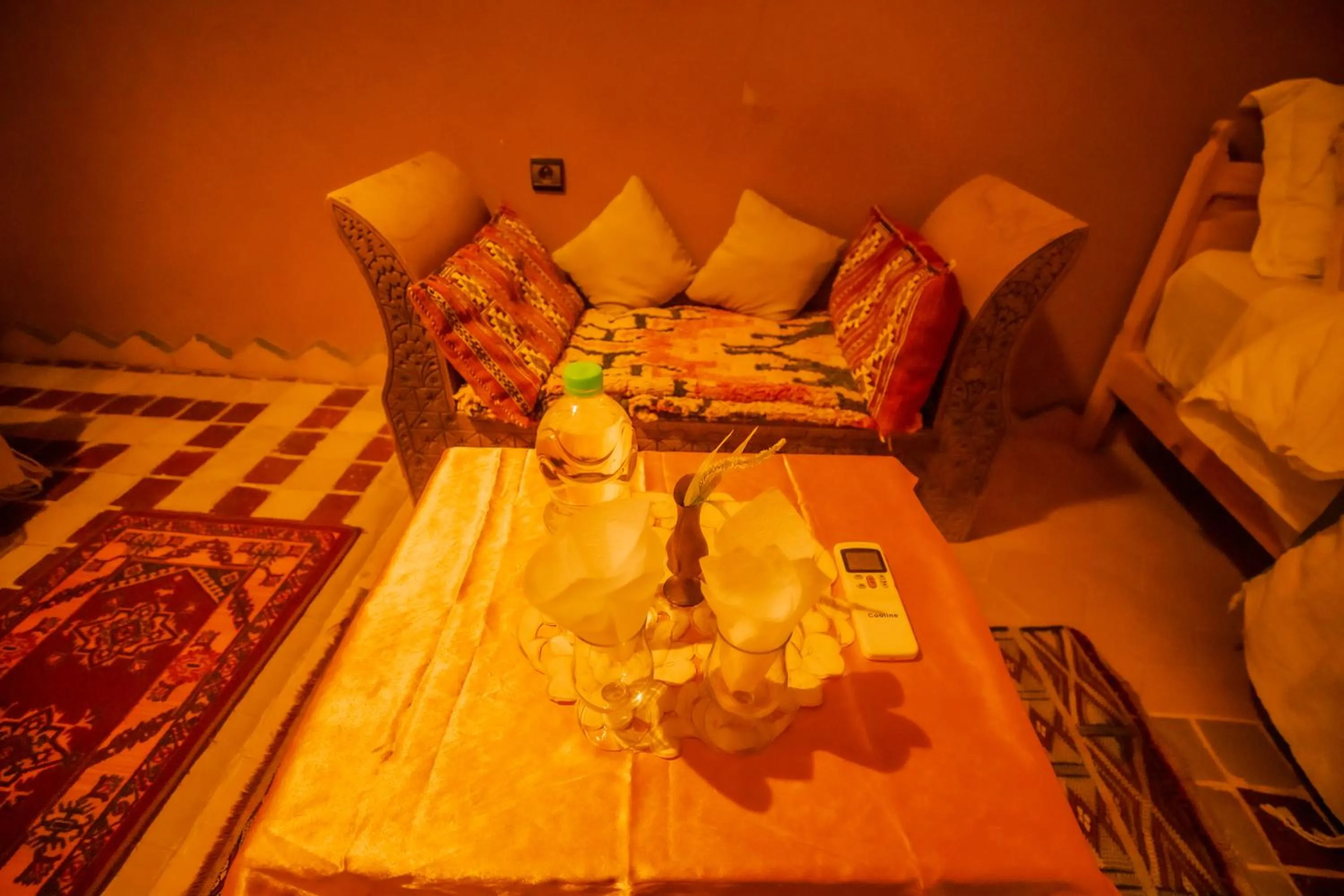 Living room, Bed in Takojt