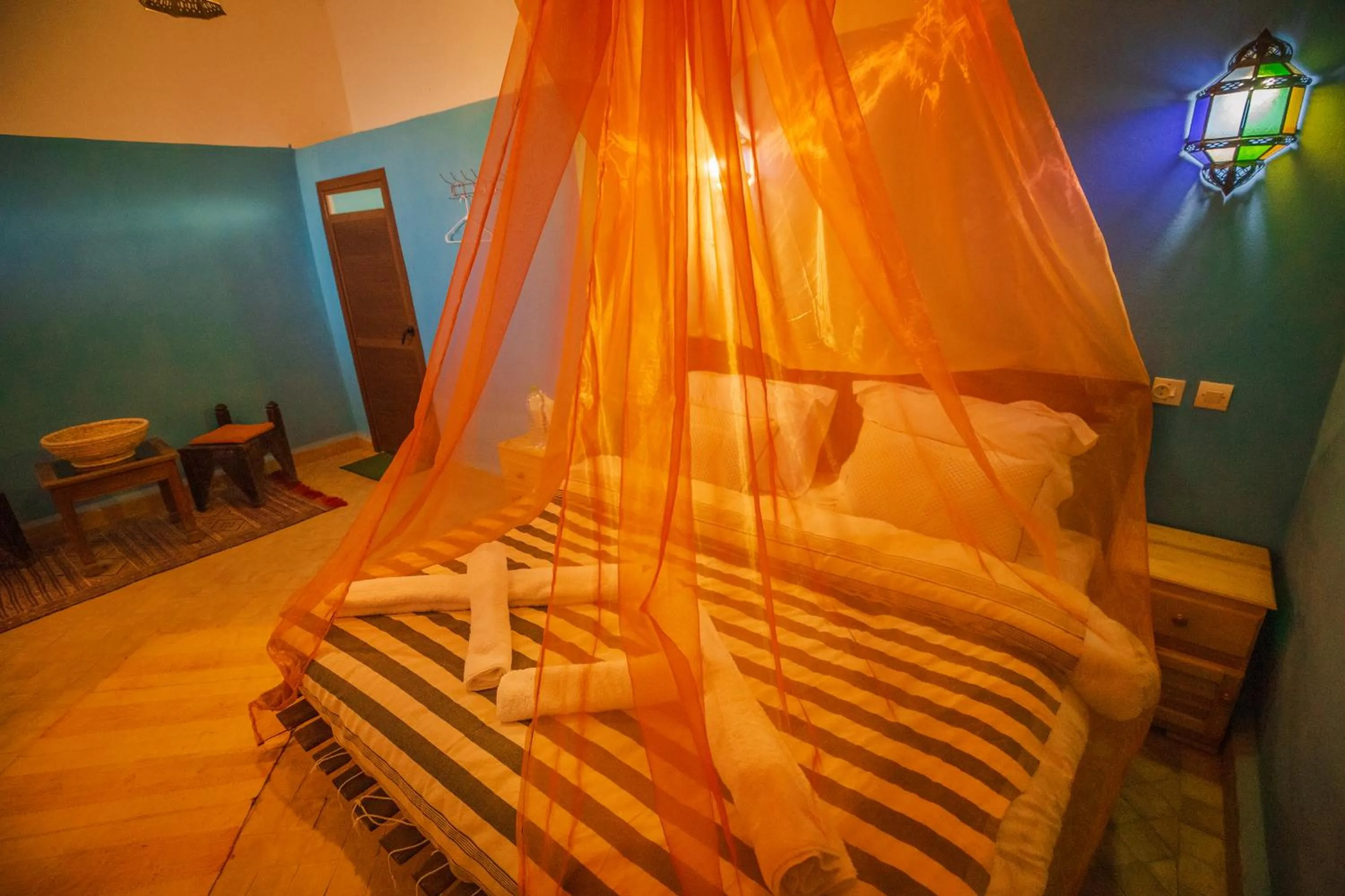 Bed in Takojt