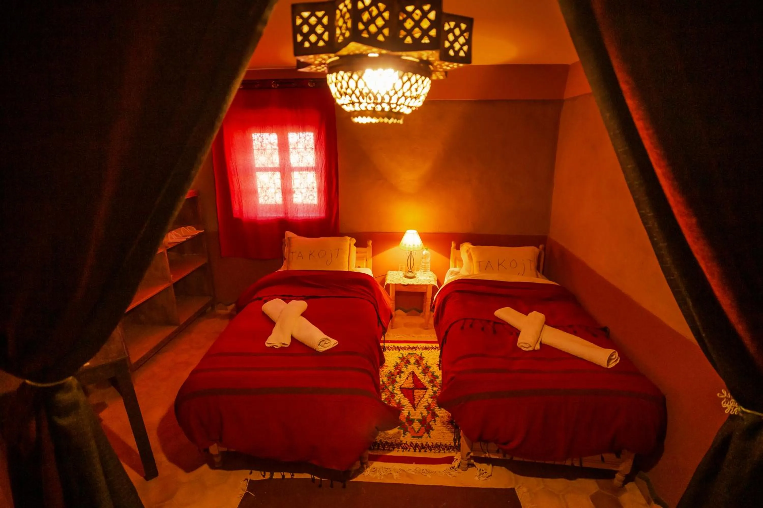 Bed in Takojt