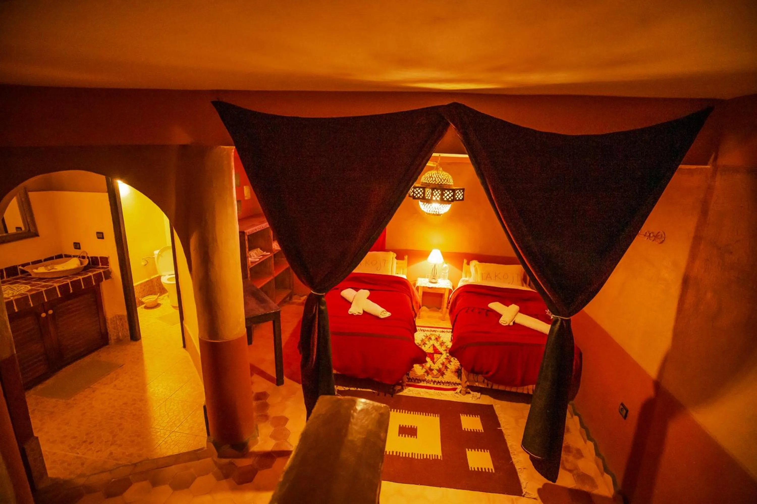 Bed in Takojt