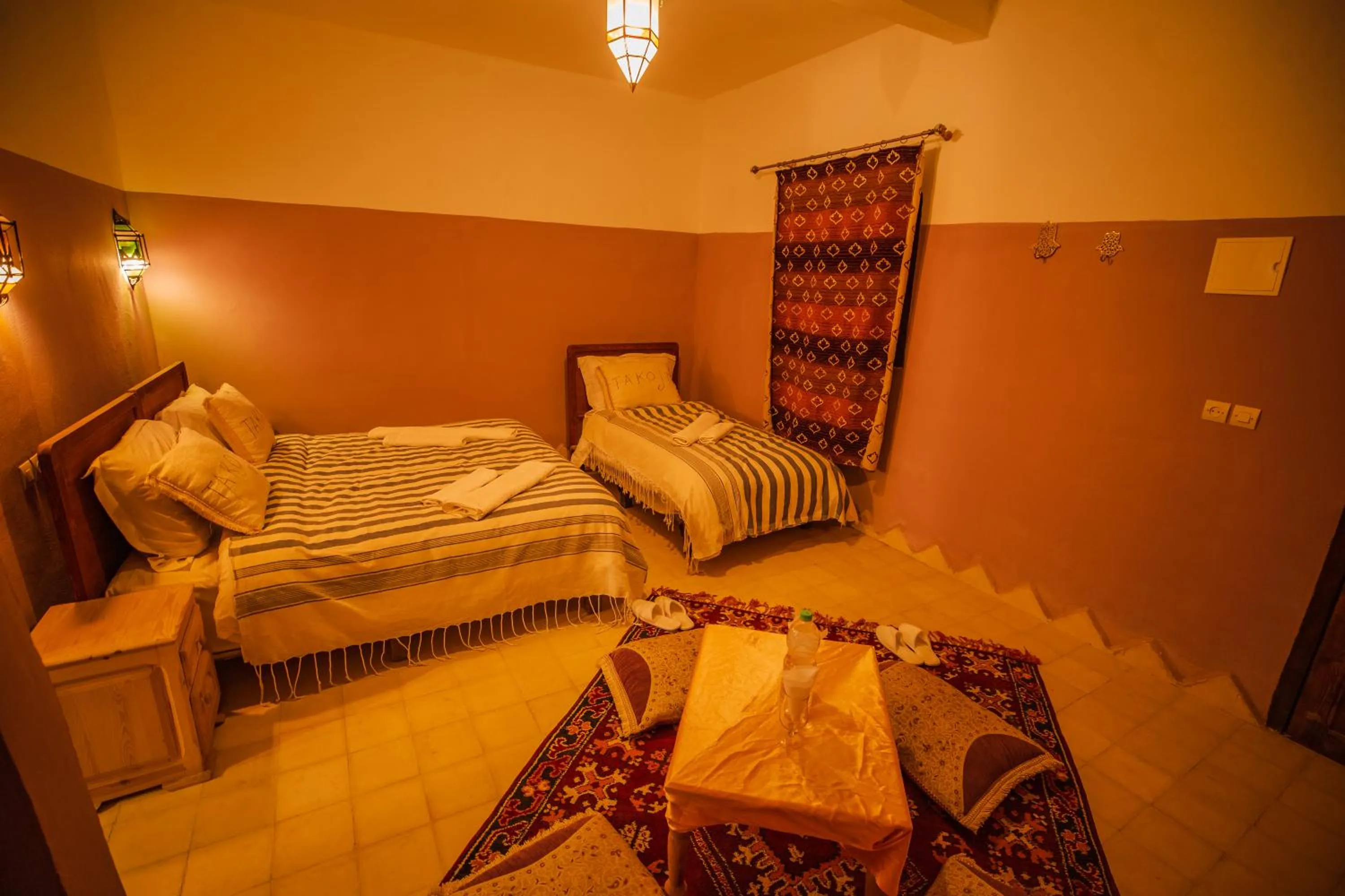 Bed in Takojt