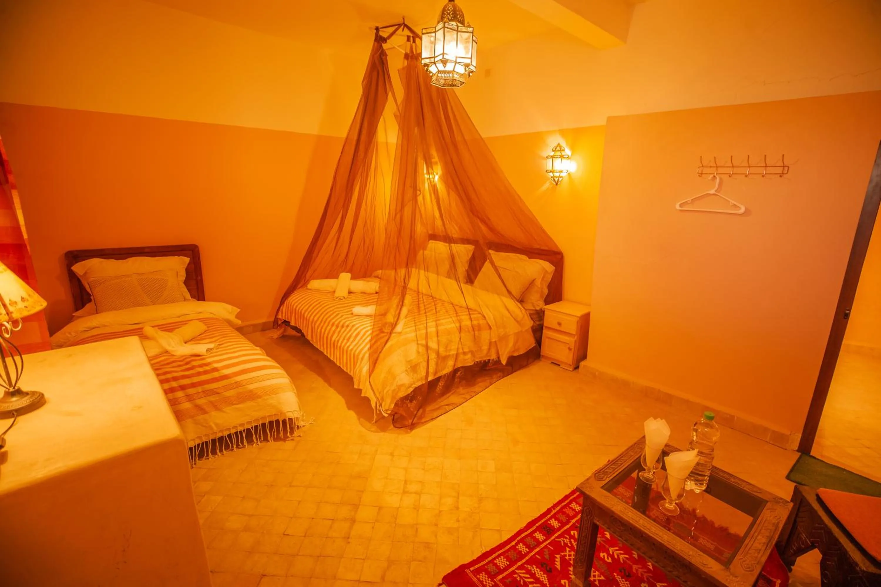 Bed in Takojt