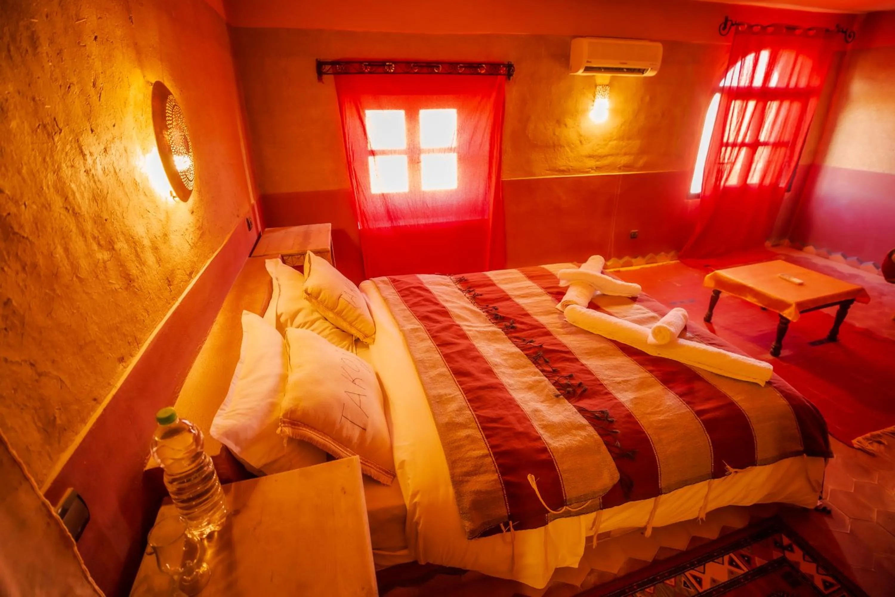 Bed in Takojt