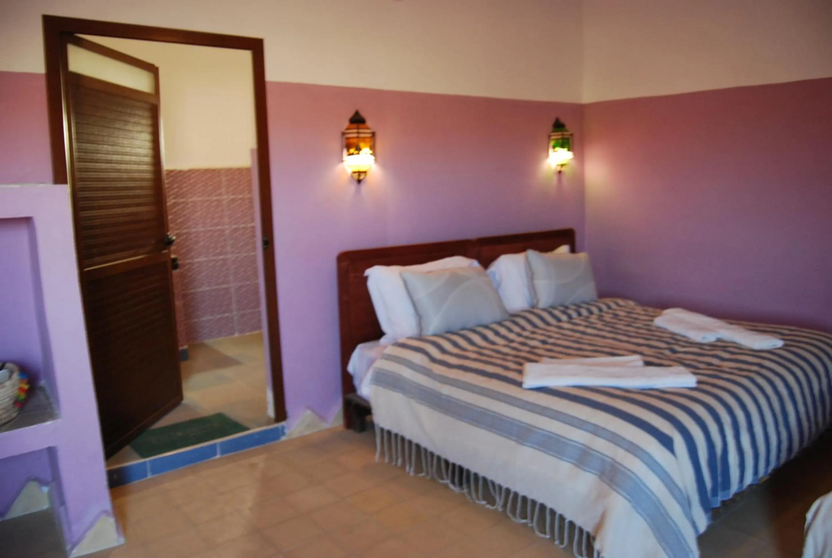 Bed in Takojt