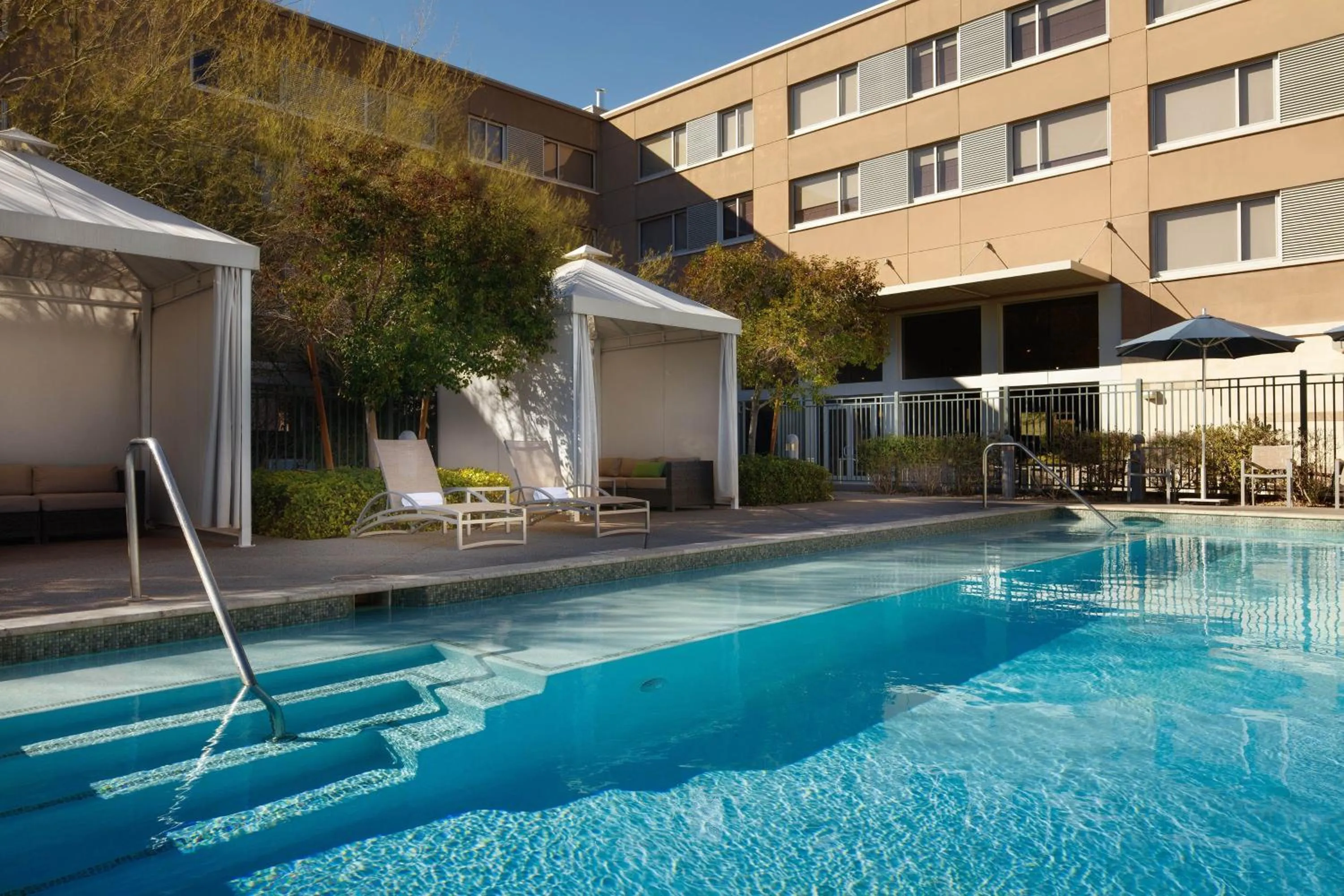 Swimming pool in Element Las Vegas Summerlin